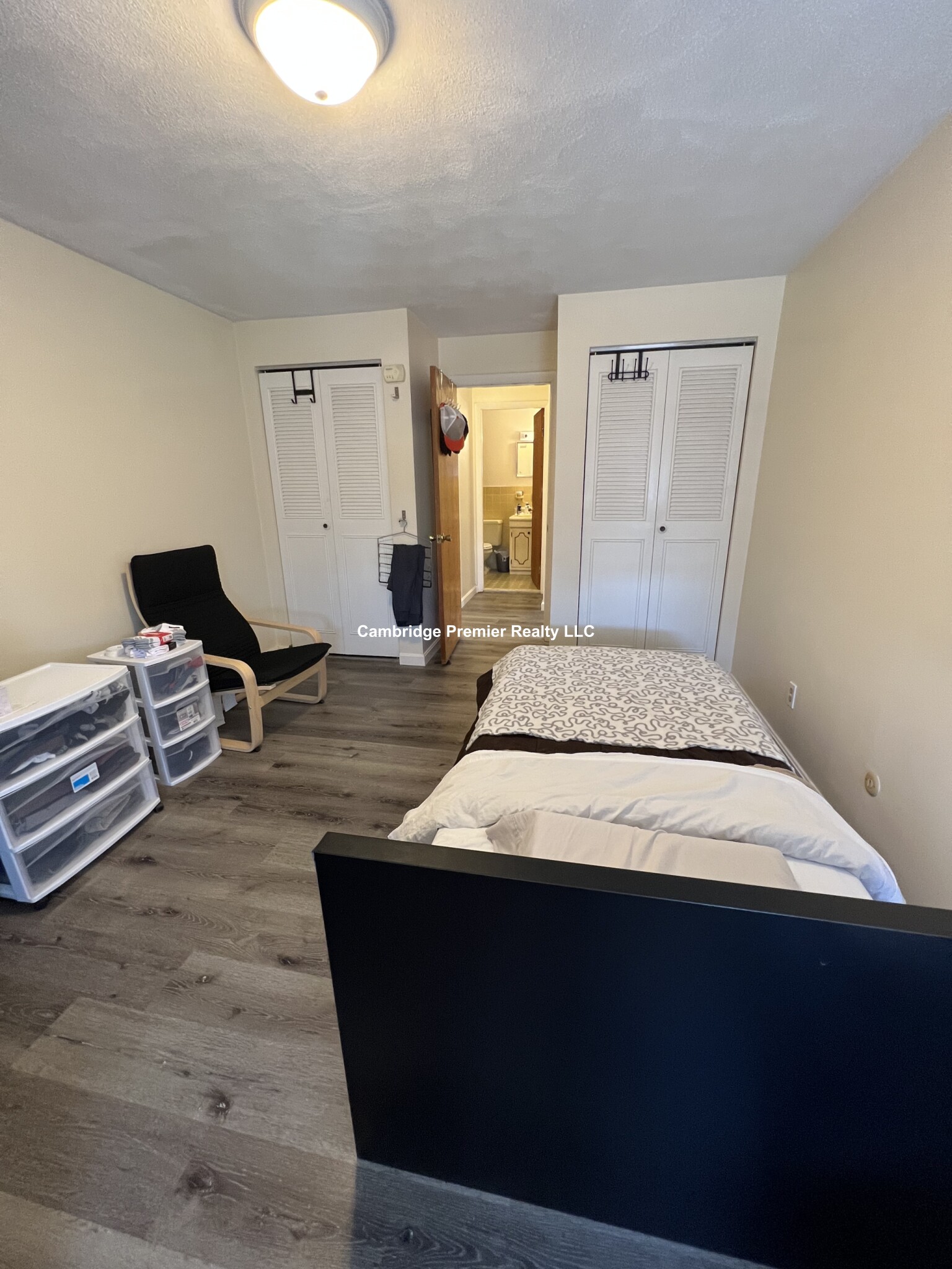 86 Newbury St, Teele Square