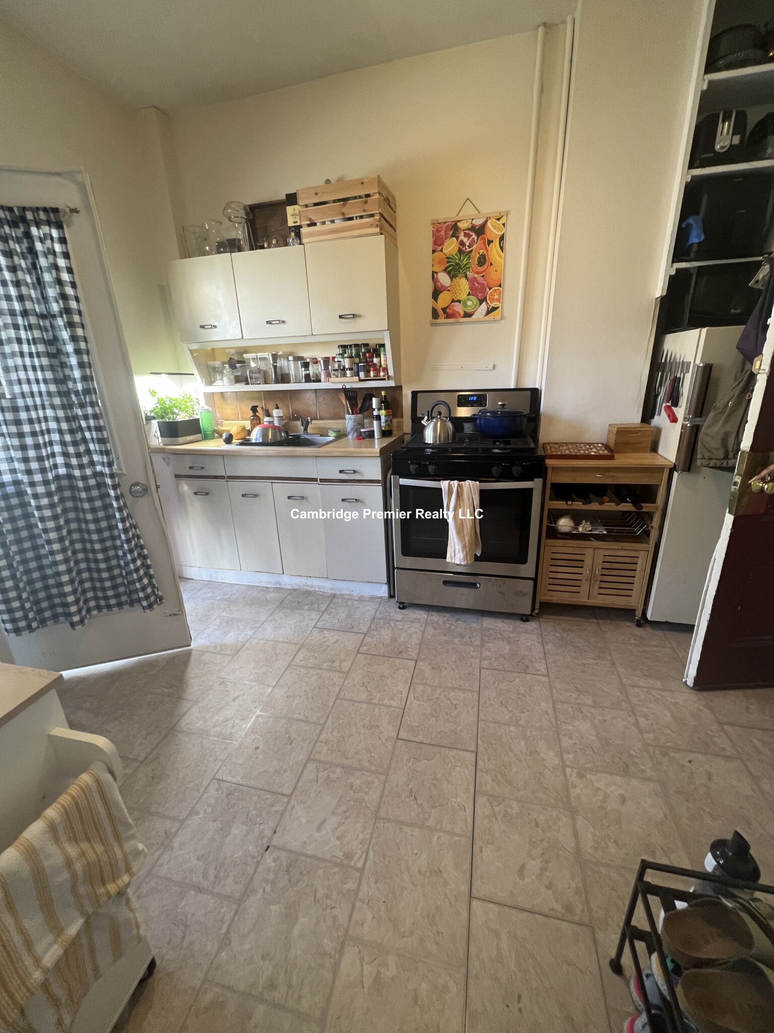 2 Evergreen Sq, Porter Square