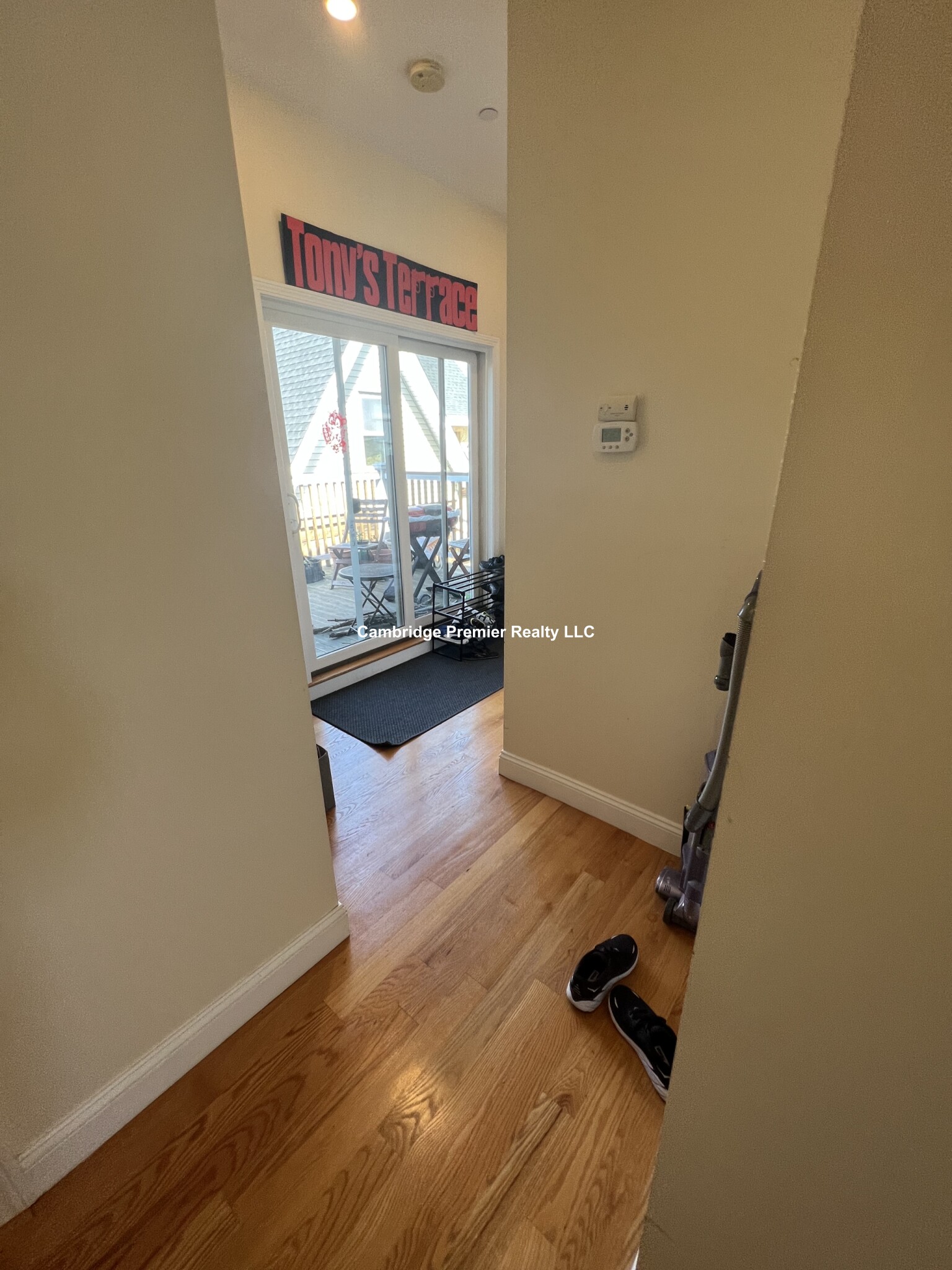 142 Holland St, Davis Square