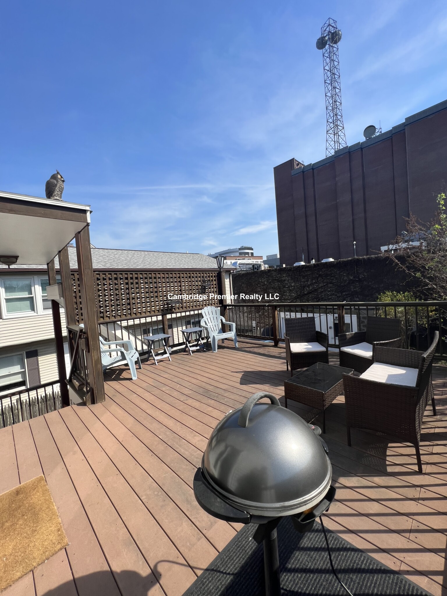 182 Charles St, East Cambridge