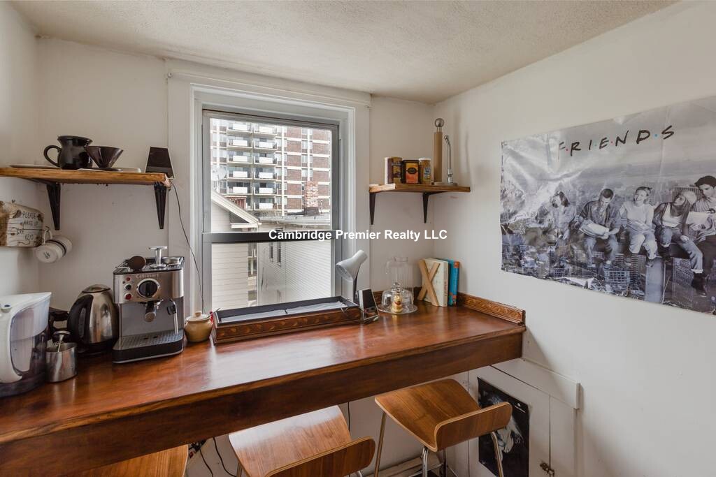 1 Whitney St, Mission Hill