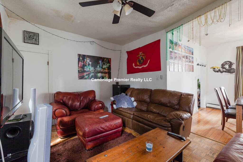 1 Whitney St, Mission Hill