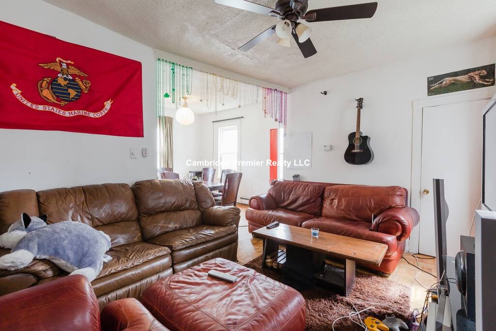 1 Whitney St, Mission Hill