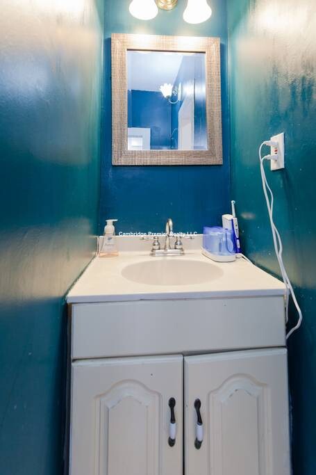 1 Whitney St, Mission Hill