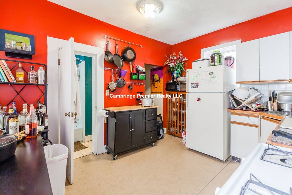 1 Whitney St, Mission Hill