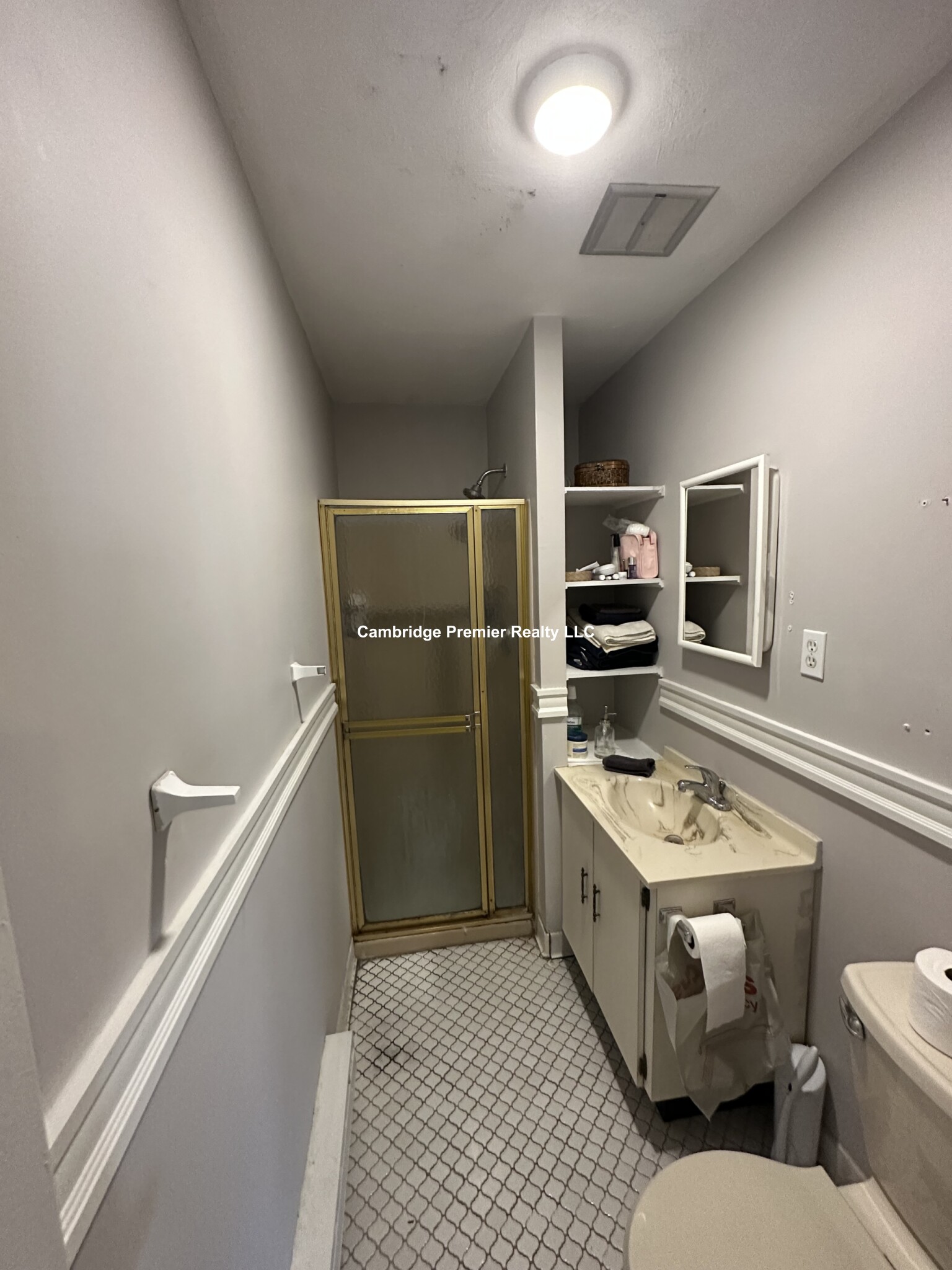 33 Washington St, Medford