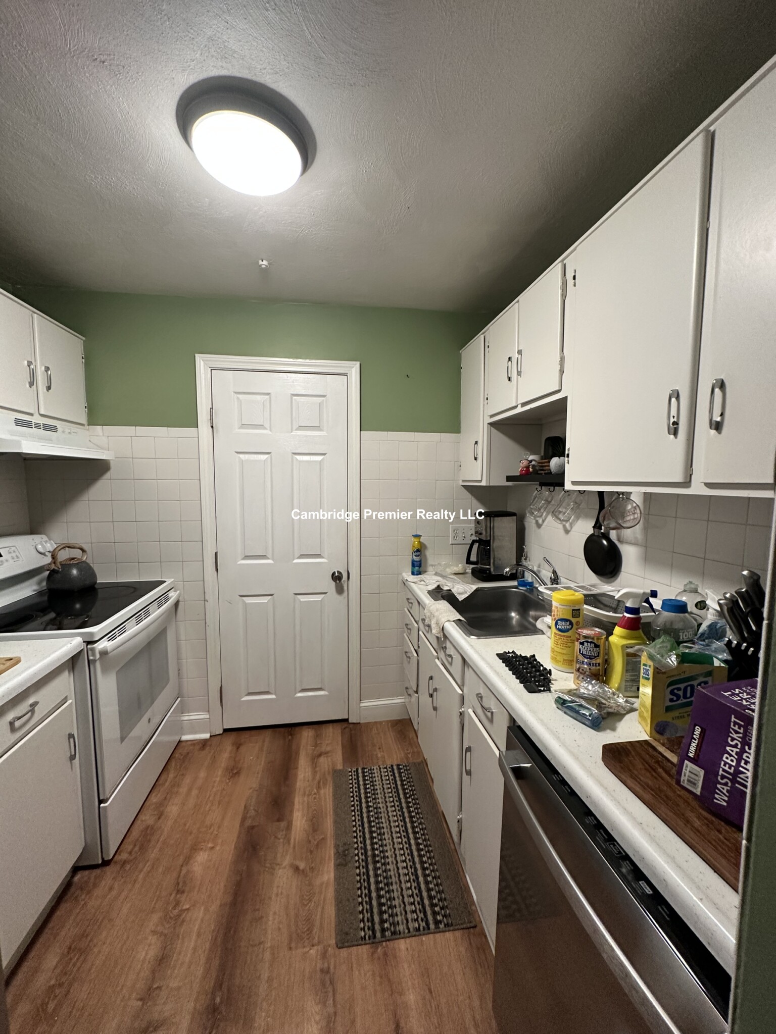 33 Washington St, Medford