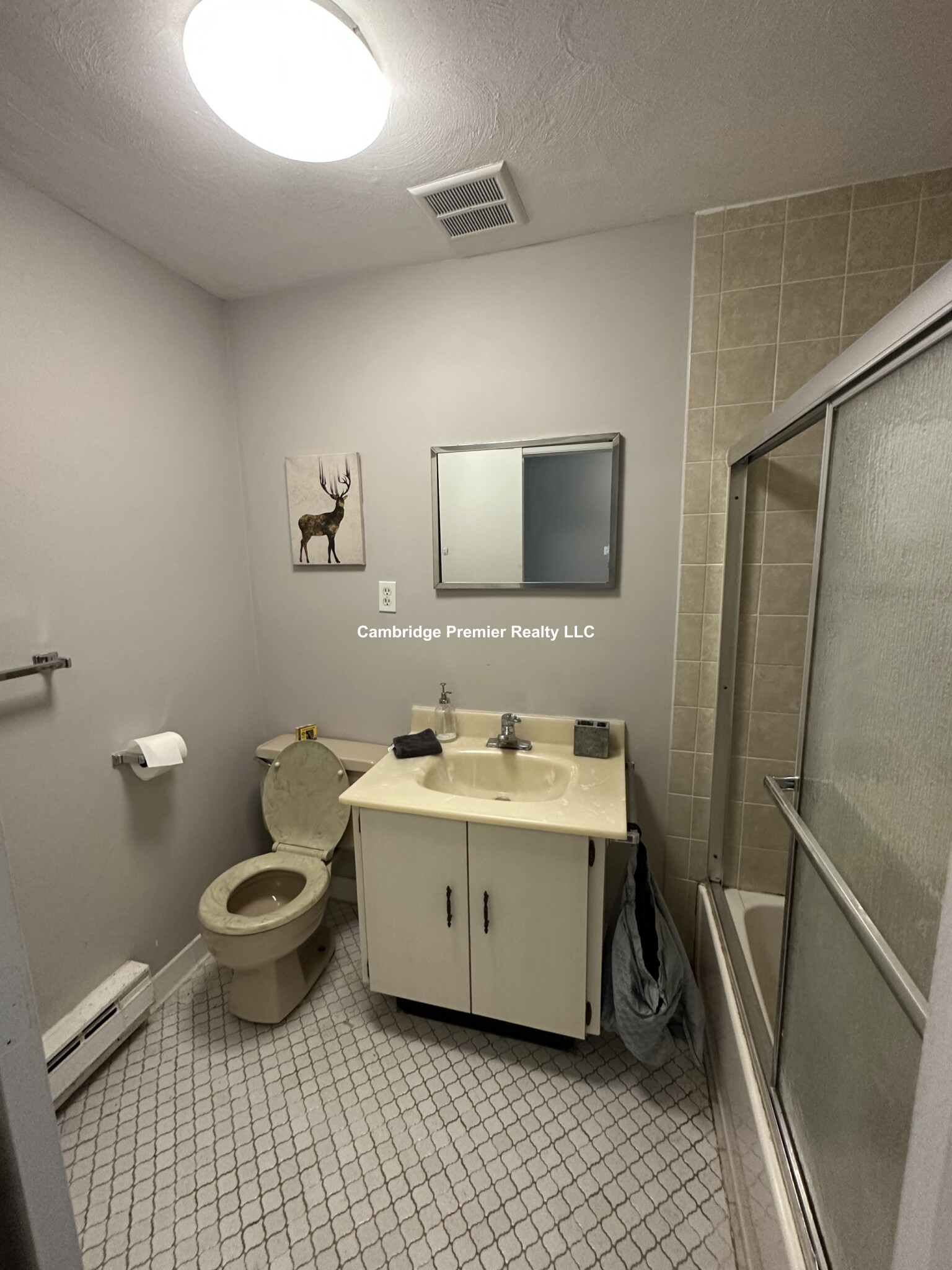 33 Washington St, Medford