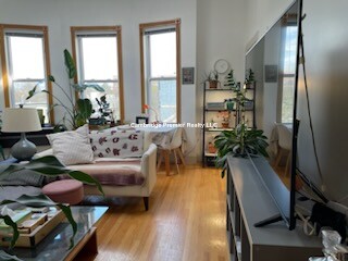 183 Columbia St, Cambridgeport