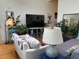 183 Columbia St, Cambridgeport