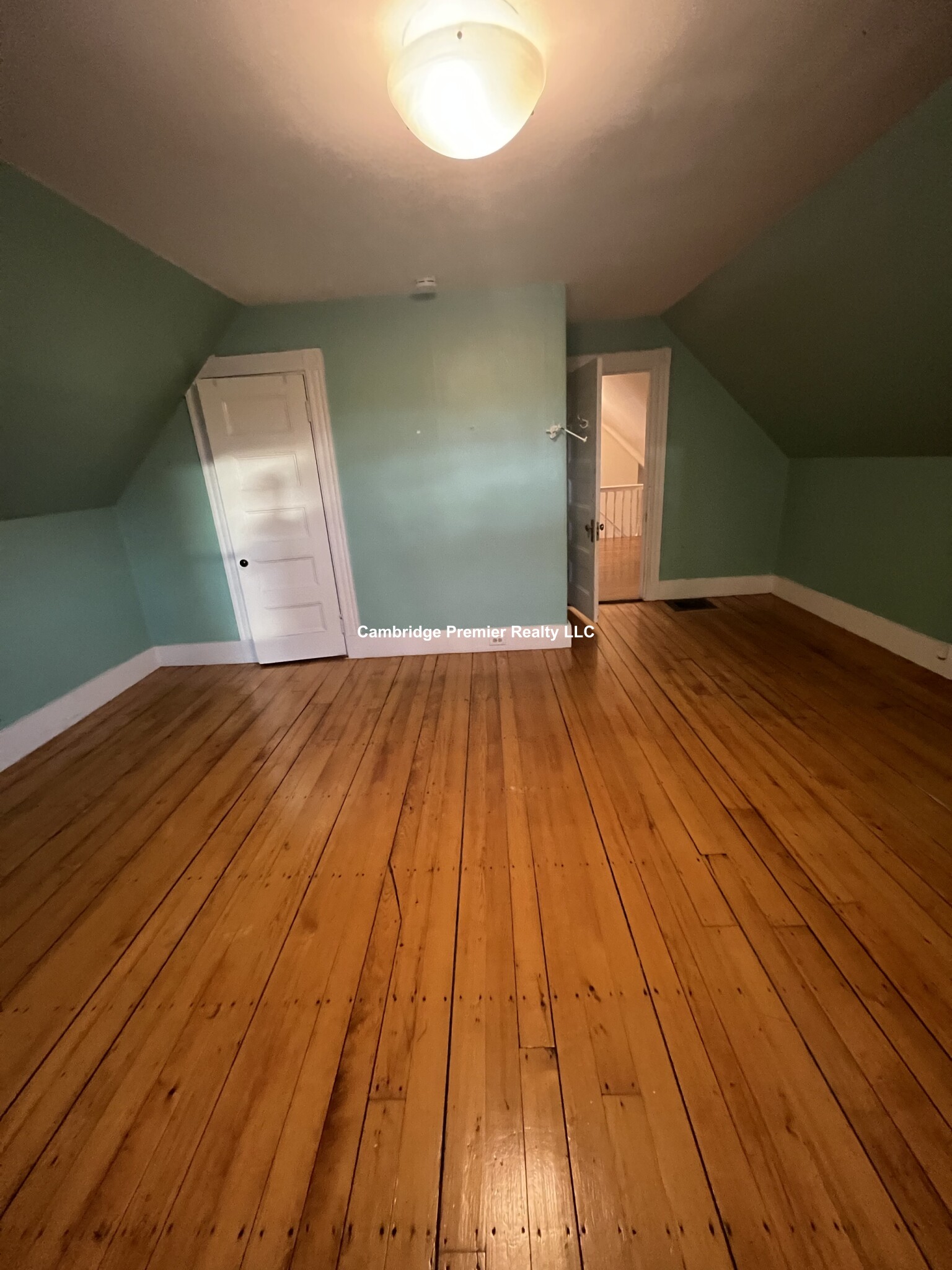 47 Waterhouse St, West Somerville