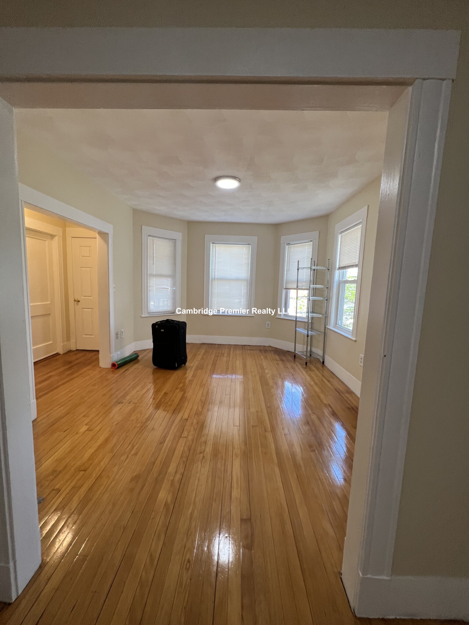 5 Maine Ter, East Somerville