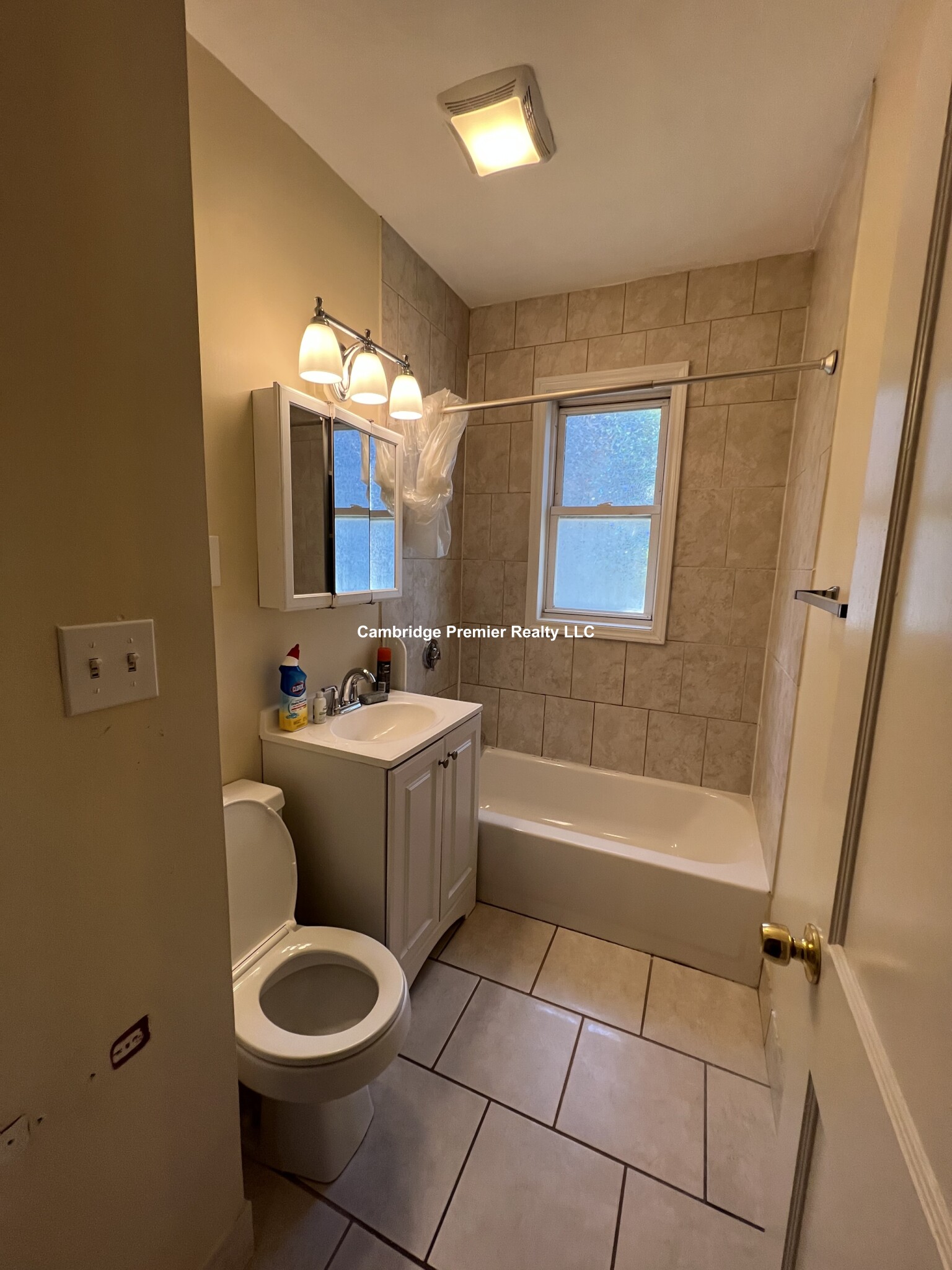 5 Maine Ter, East Somerville