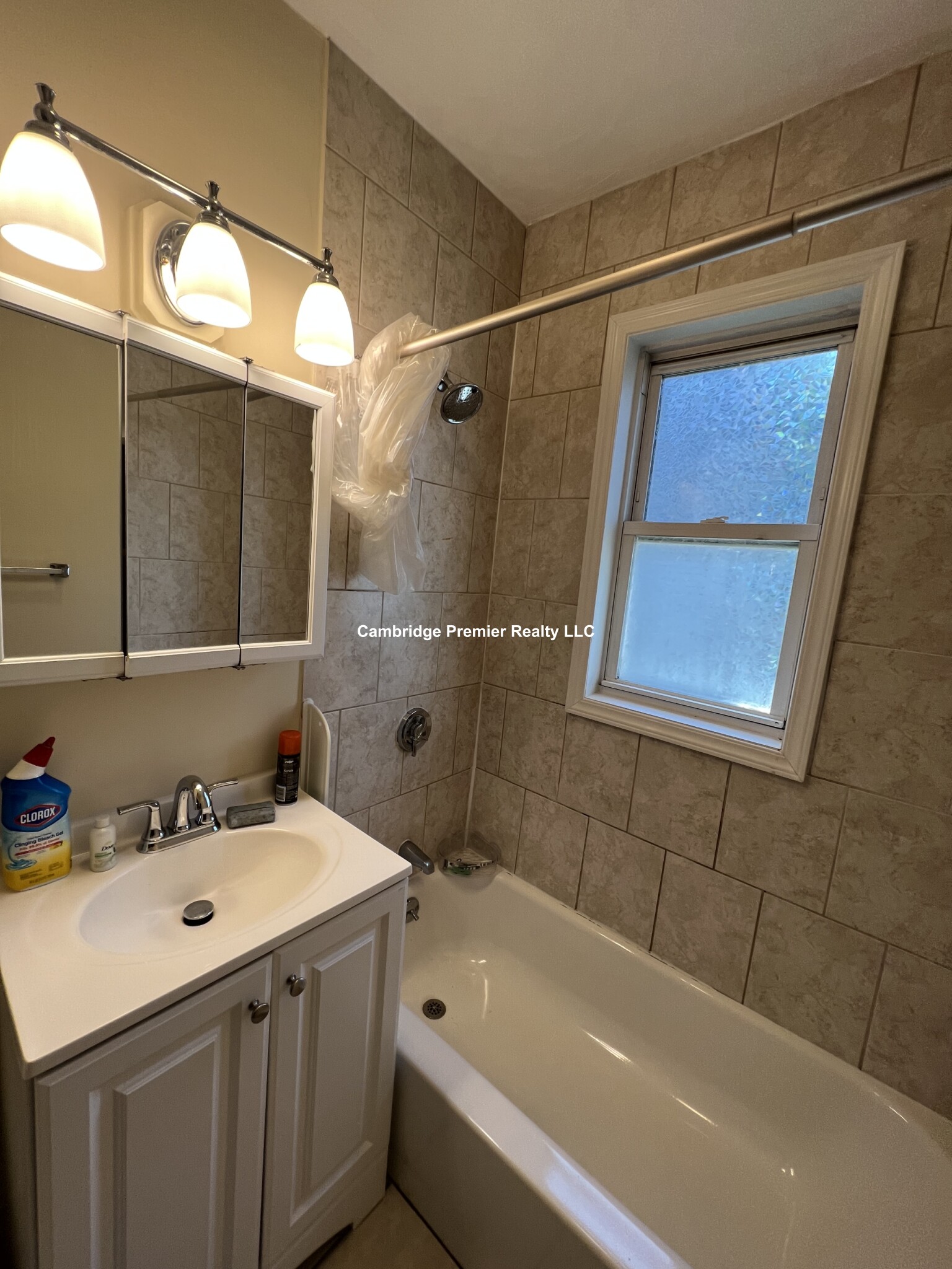 5 Maine Ter, East Somerville