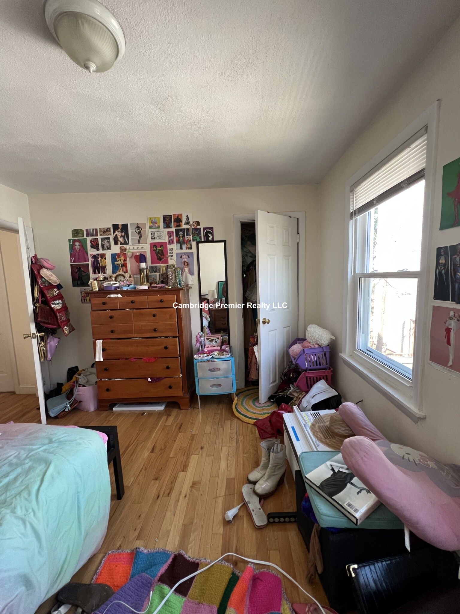 17 Pine St, Cambridgeport