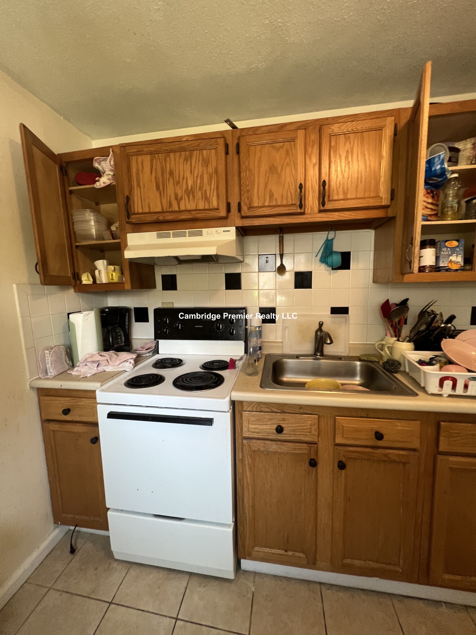 17 Pine St, Cambridgeport