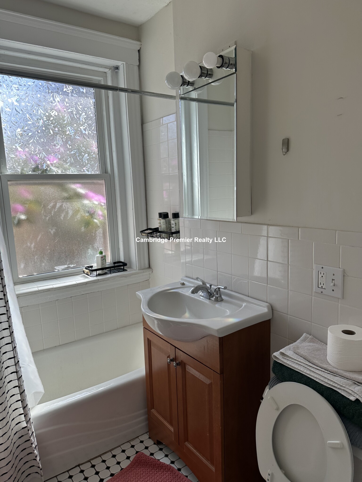 30 Langdon St, Harvard Square