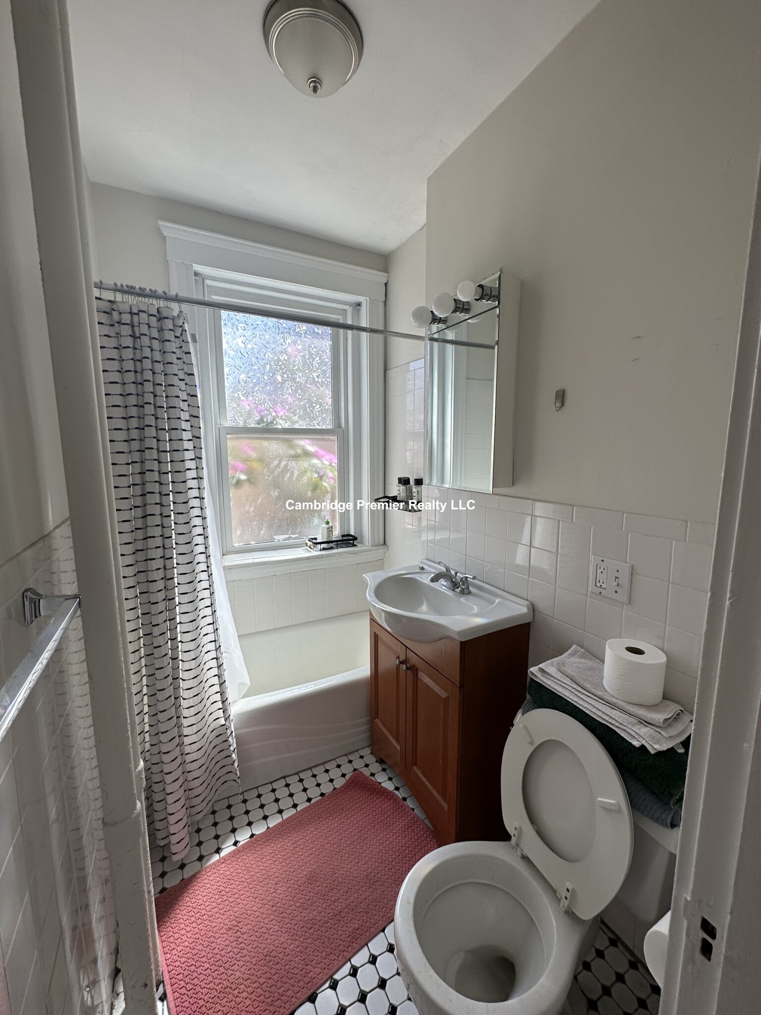 30 Langdon St, Harvard Square