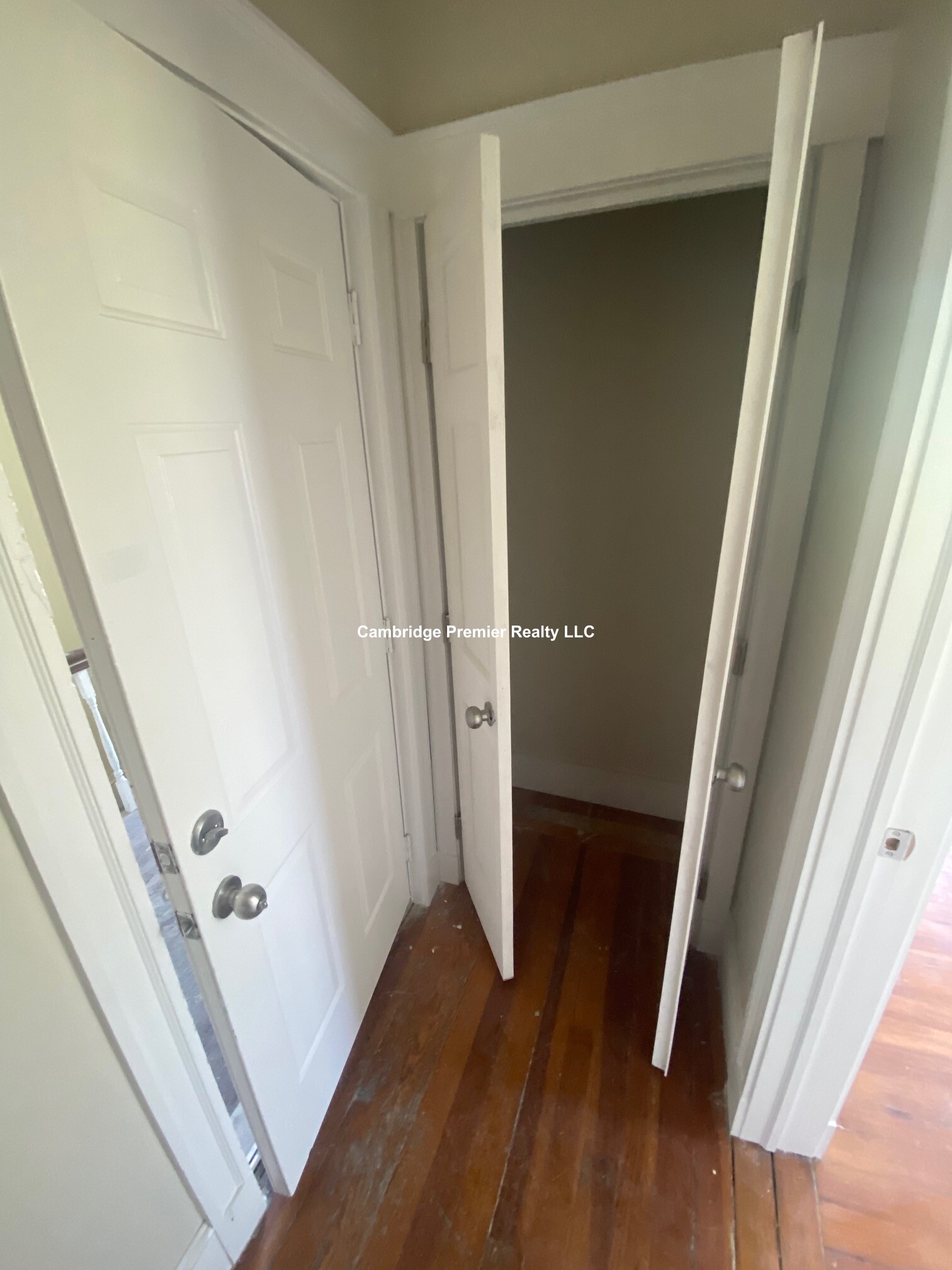 240 Allston St, Cambridgeport