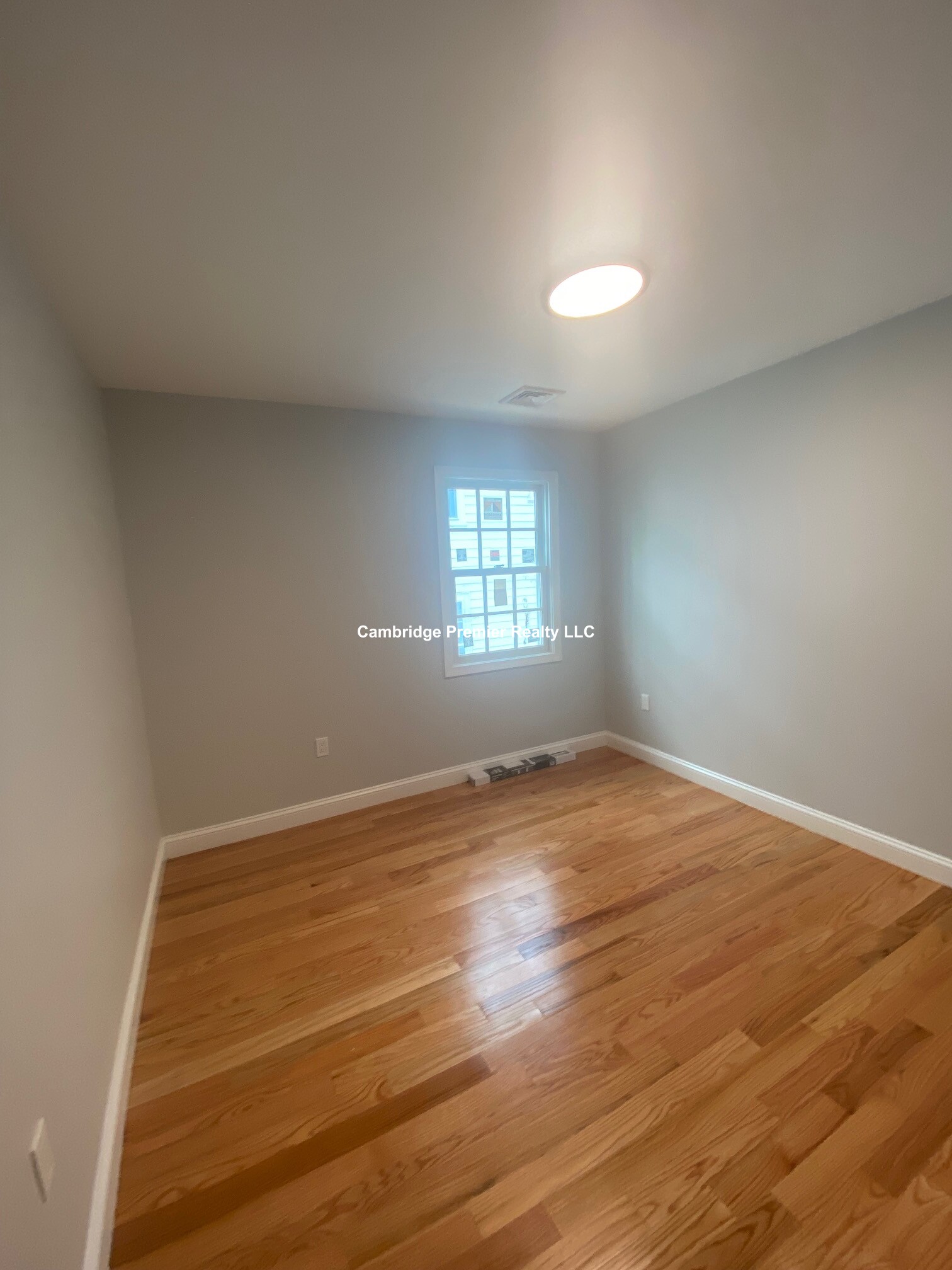 383 Broadway, Mid Cambridge