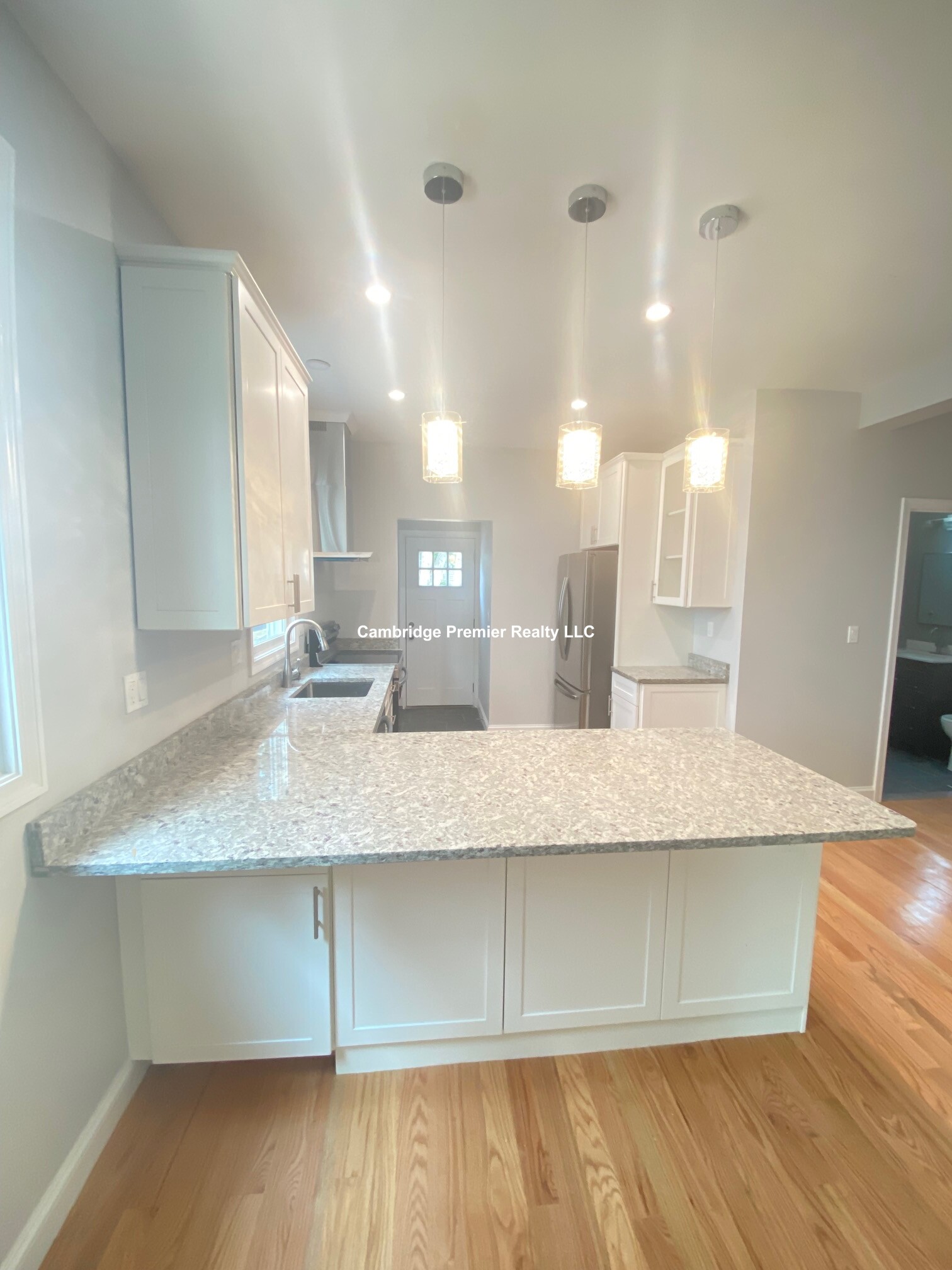 383 Broadway, Mid Cambridge