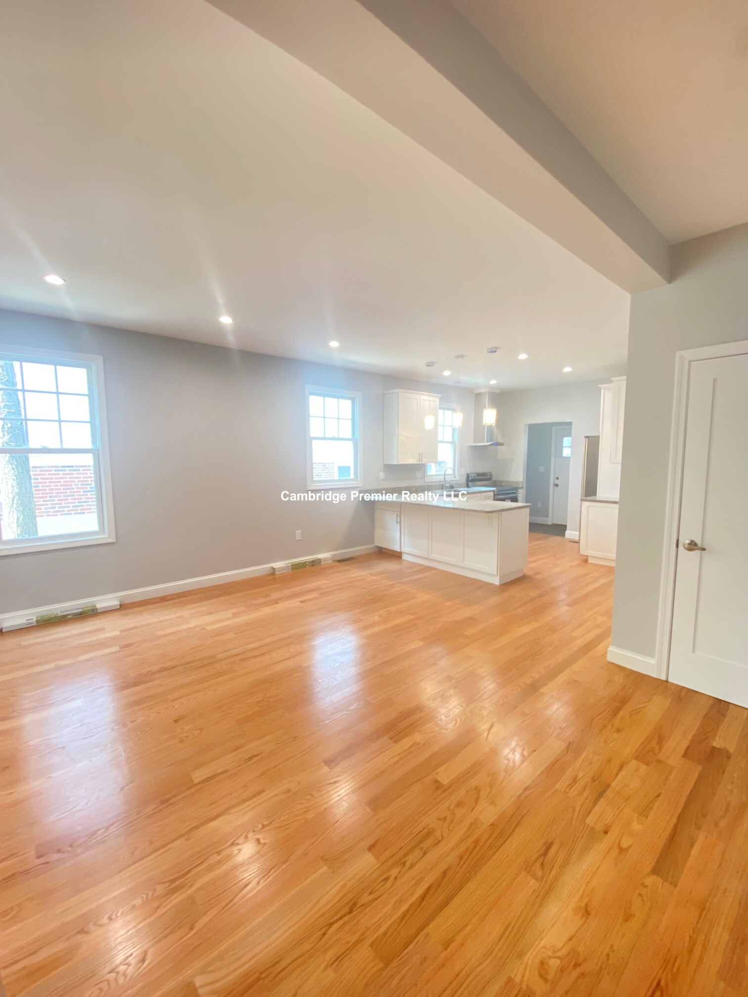 383 Broadway, Mid Cambridge