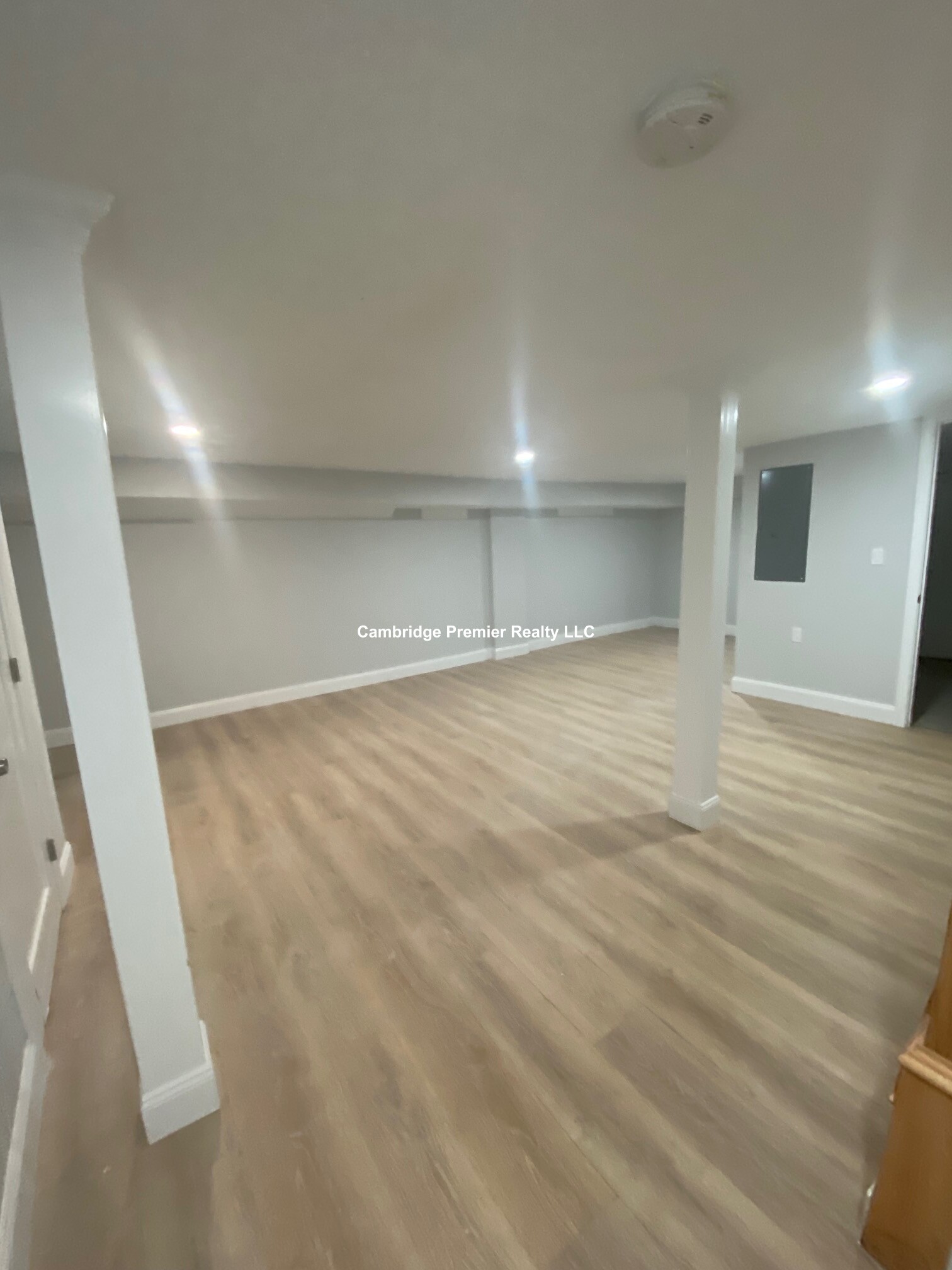 383 Broadway, Mid Cambridge