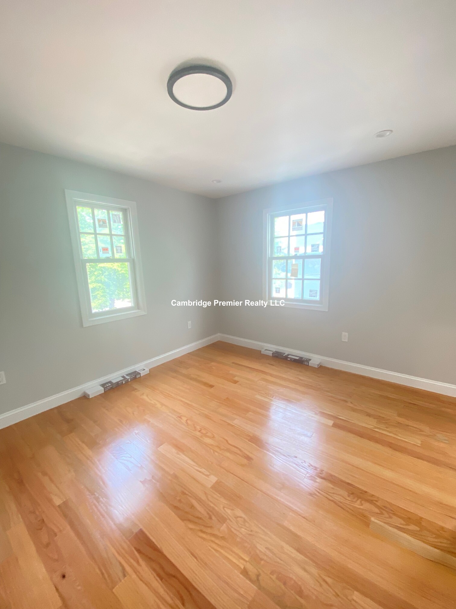 383 Broadway, Mid Cambridge