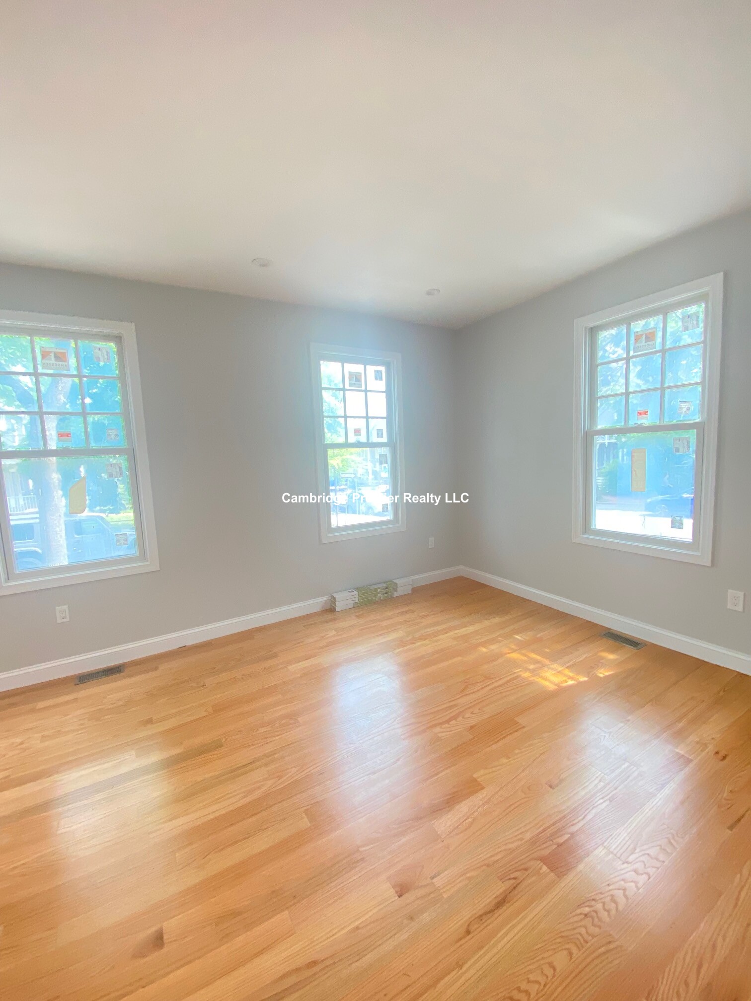 383 Broadway, Mid Cambridge