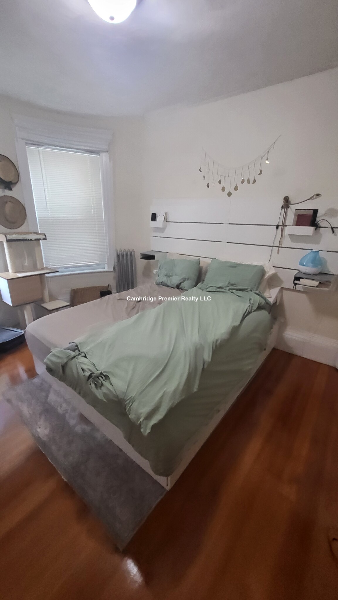 18 Sanborn Ave, Prospect Hill