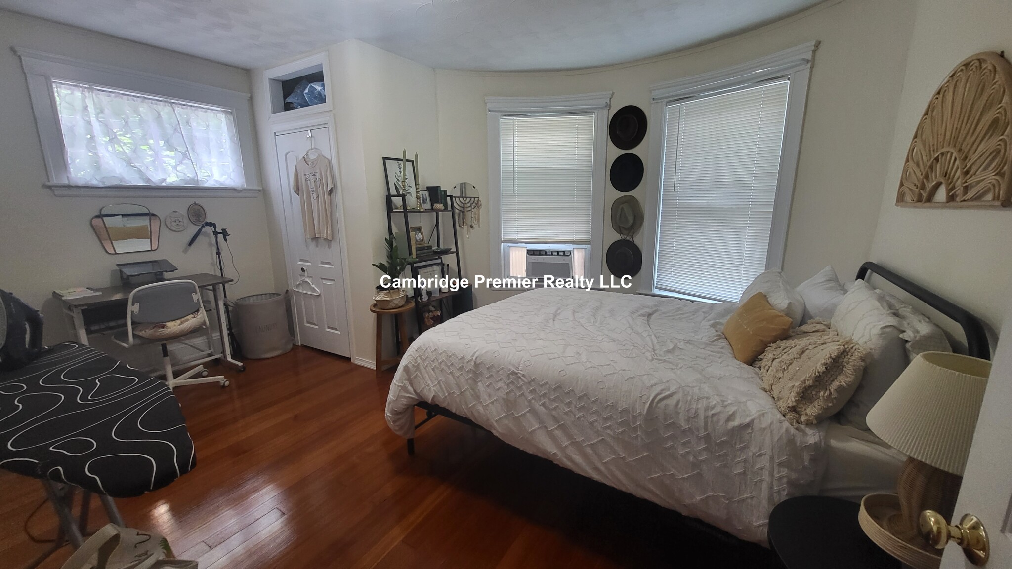 18 Sanborn Ave, Prospect Hill