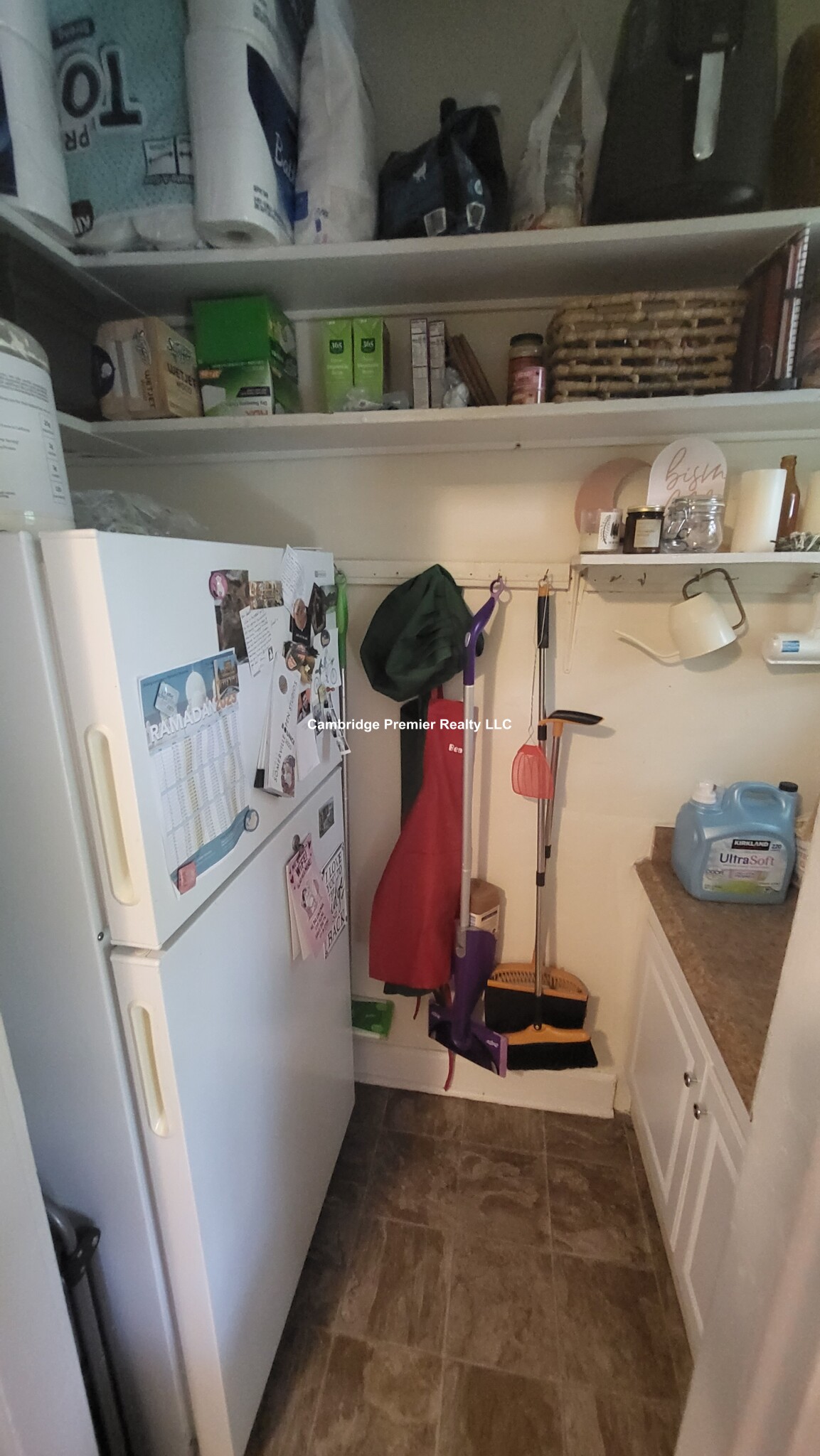 18 Sanborn Ave, Prospect Hill