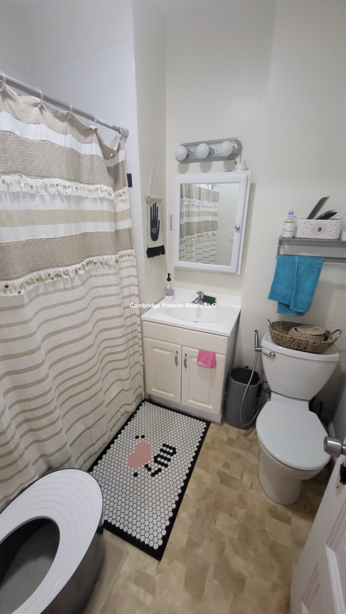 18 Sanborn Ave, Prospect Hill