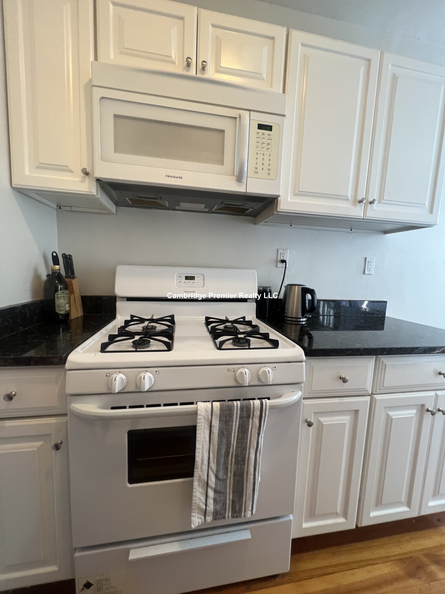 28 Langdon St, Harvard Square