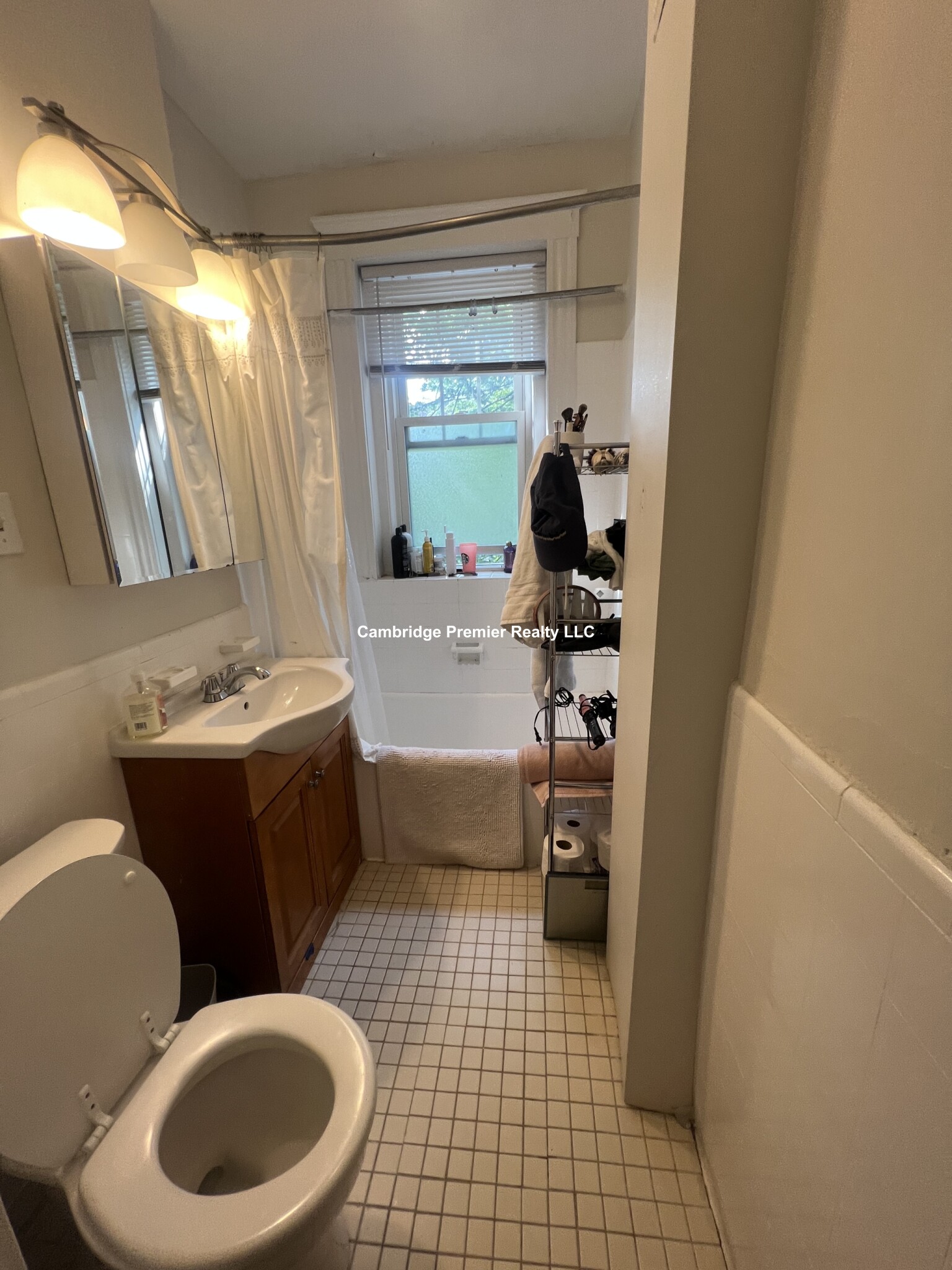 28 Langdon St, Harvard Square