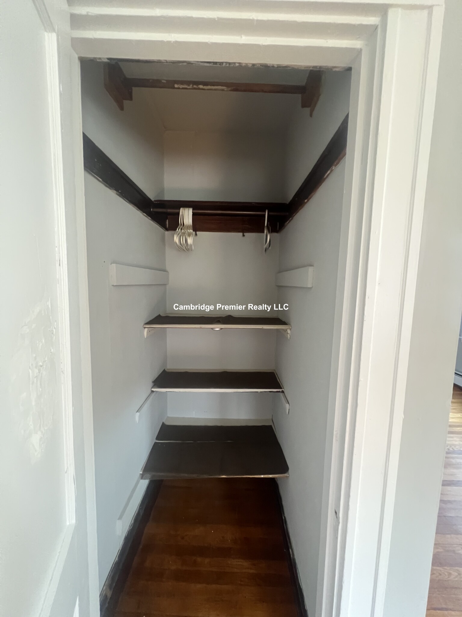 382 Beale St, Quincy