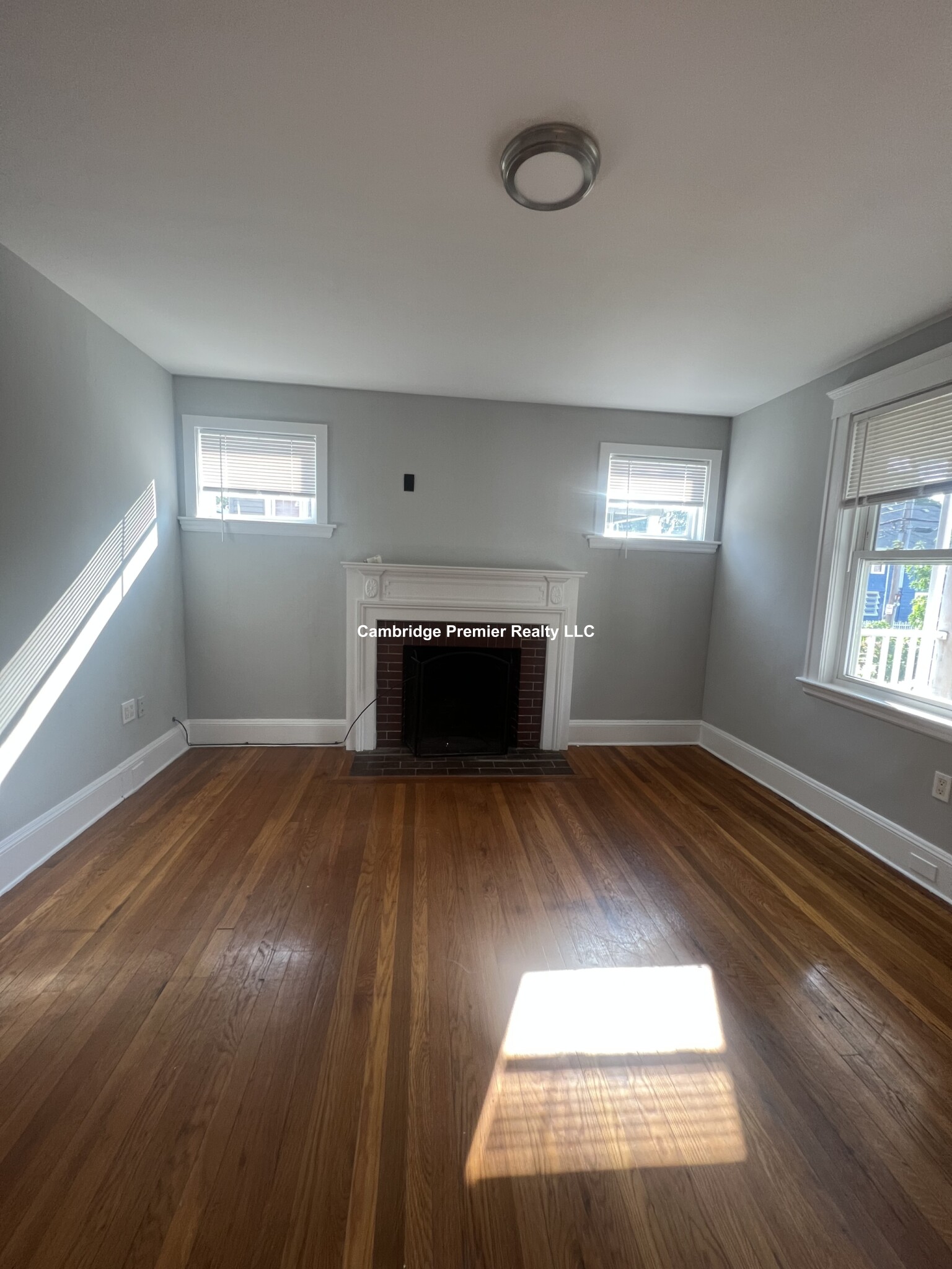 382 Beale St, Quincy