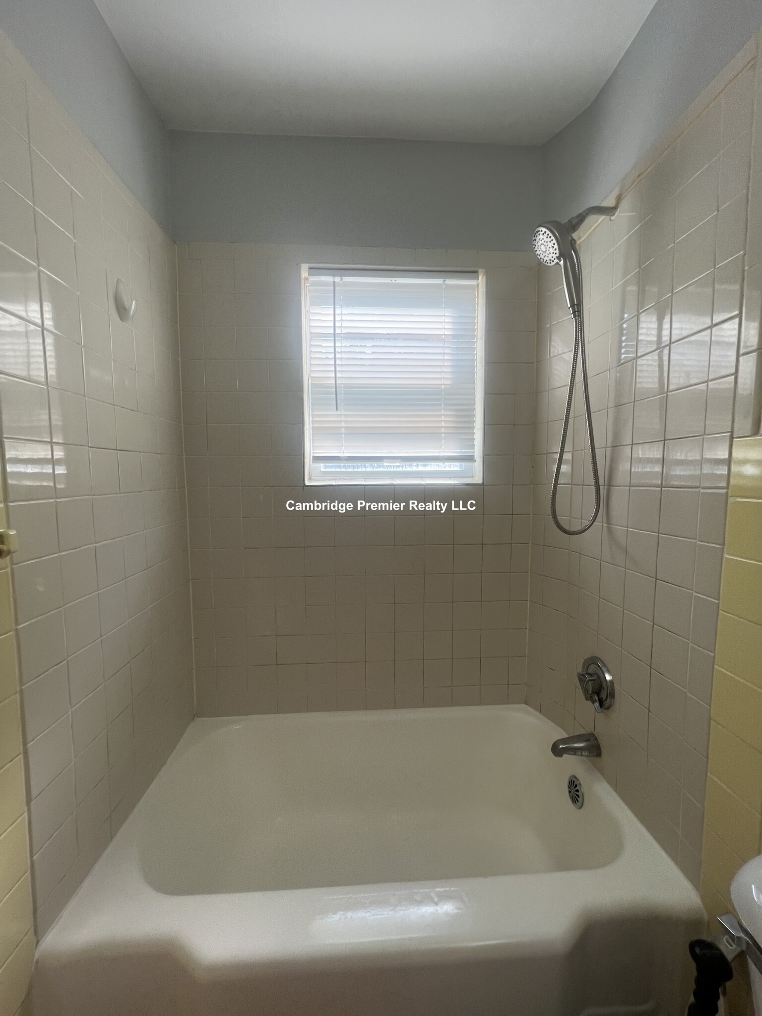 382 Beale St, Quincy