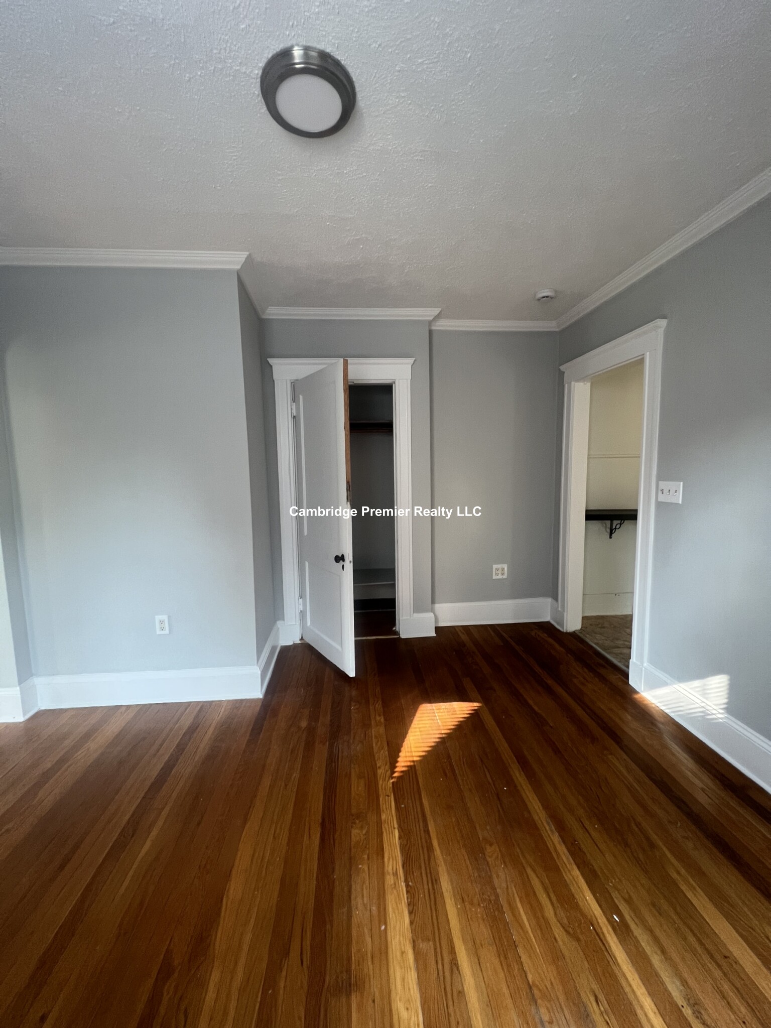 382 Beale St, Quincy