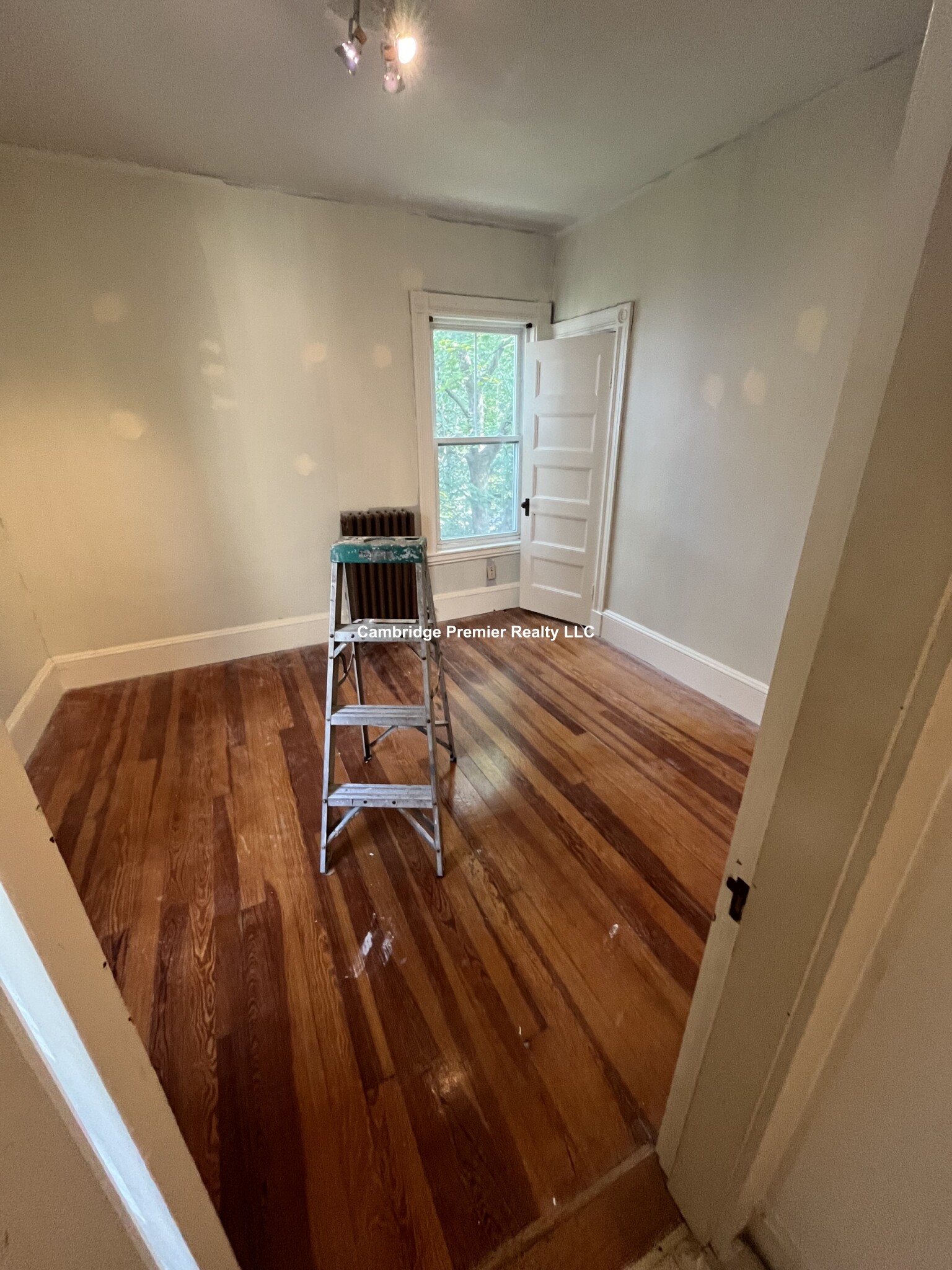 9 Pembroke St, Magoun Square