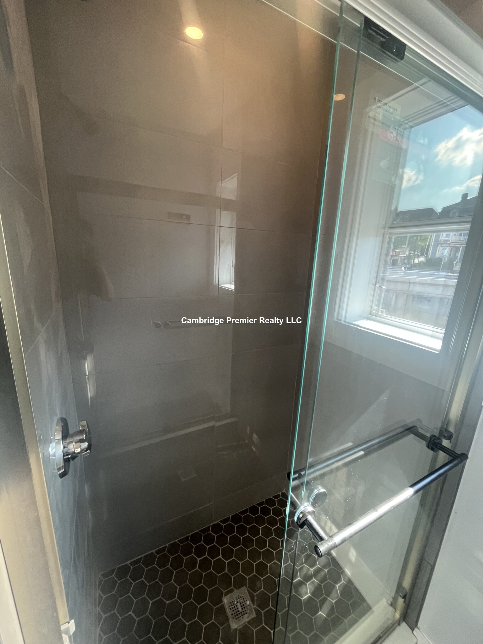 13 Alston St, Union Square