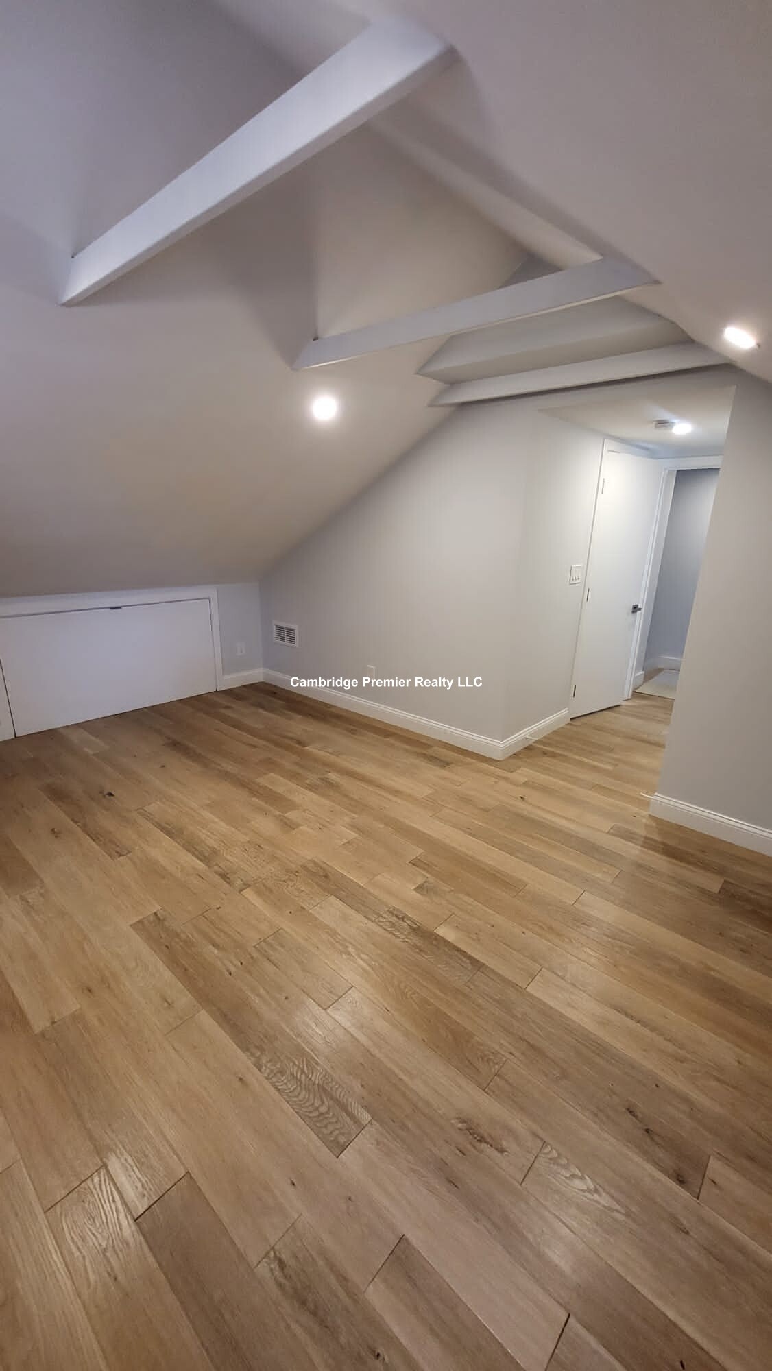 10 Belmont St, Newton Corner