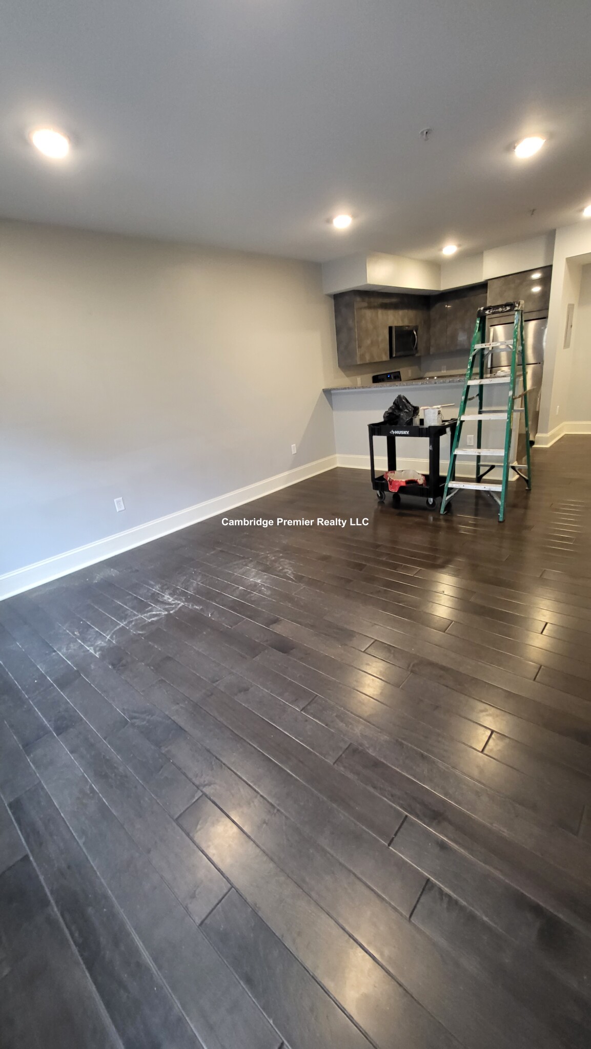 60 Howard St, Watertown Square