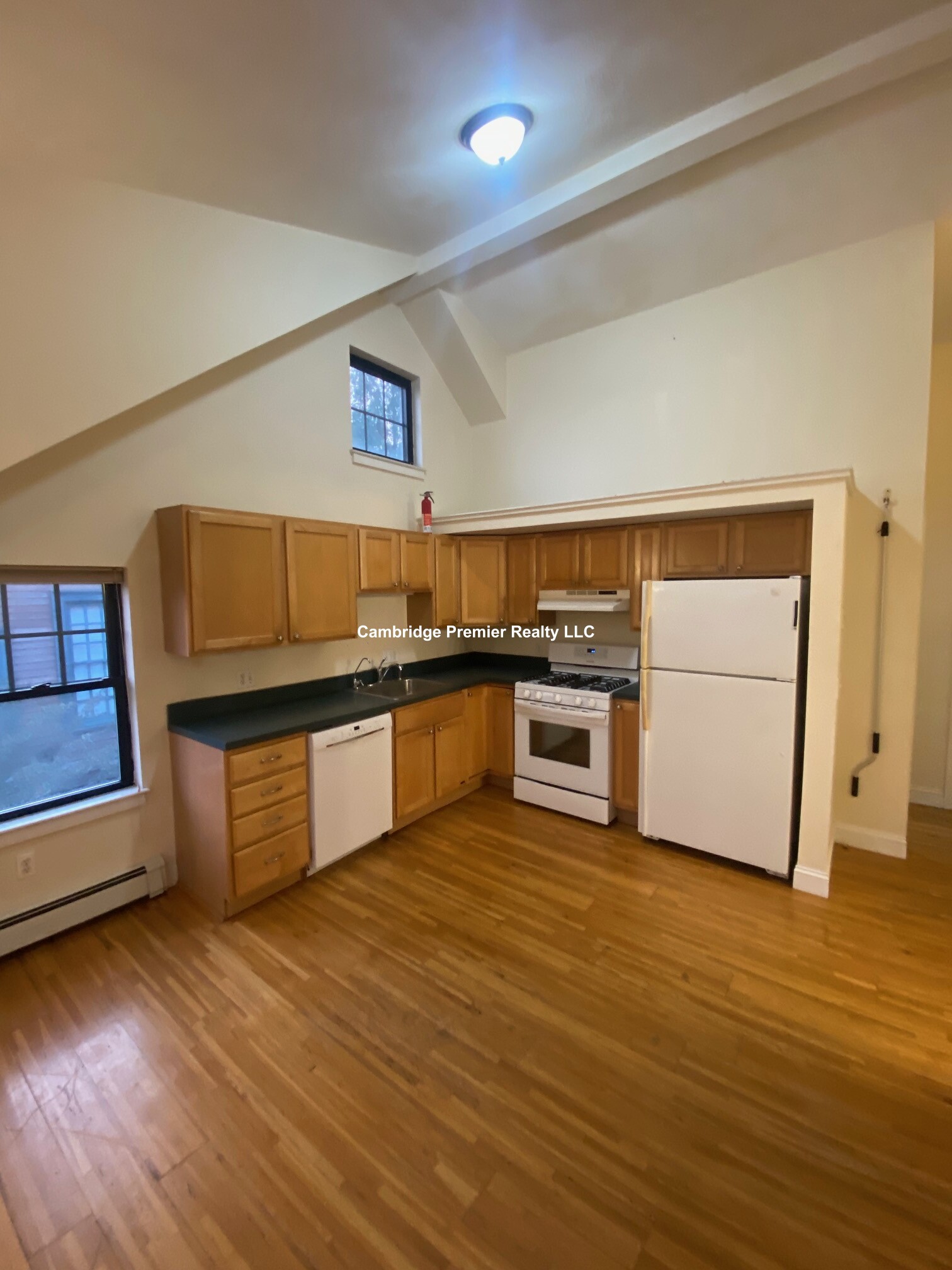 241 River St, Cambridgeport