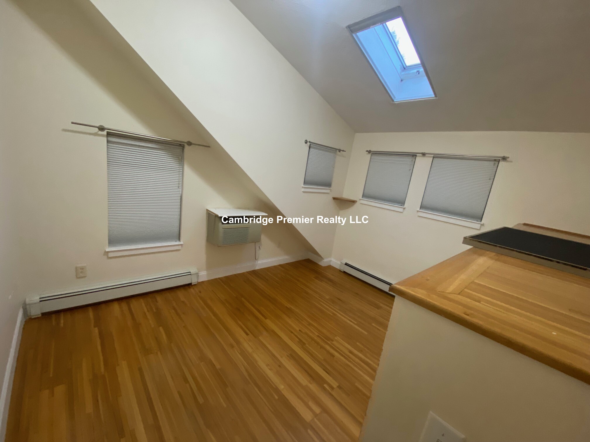 241 River St, Cambridgeport