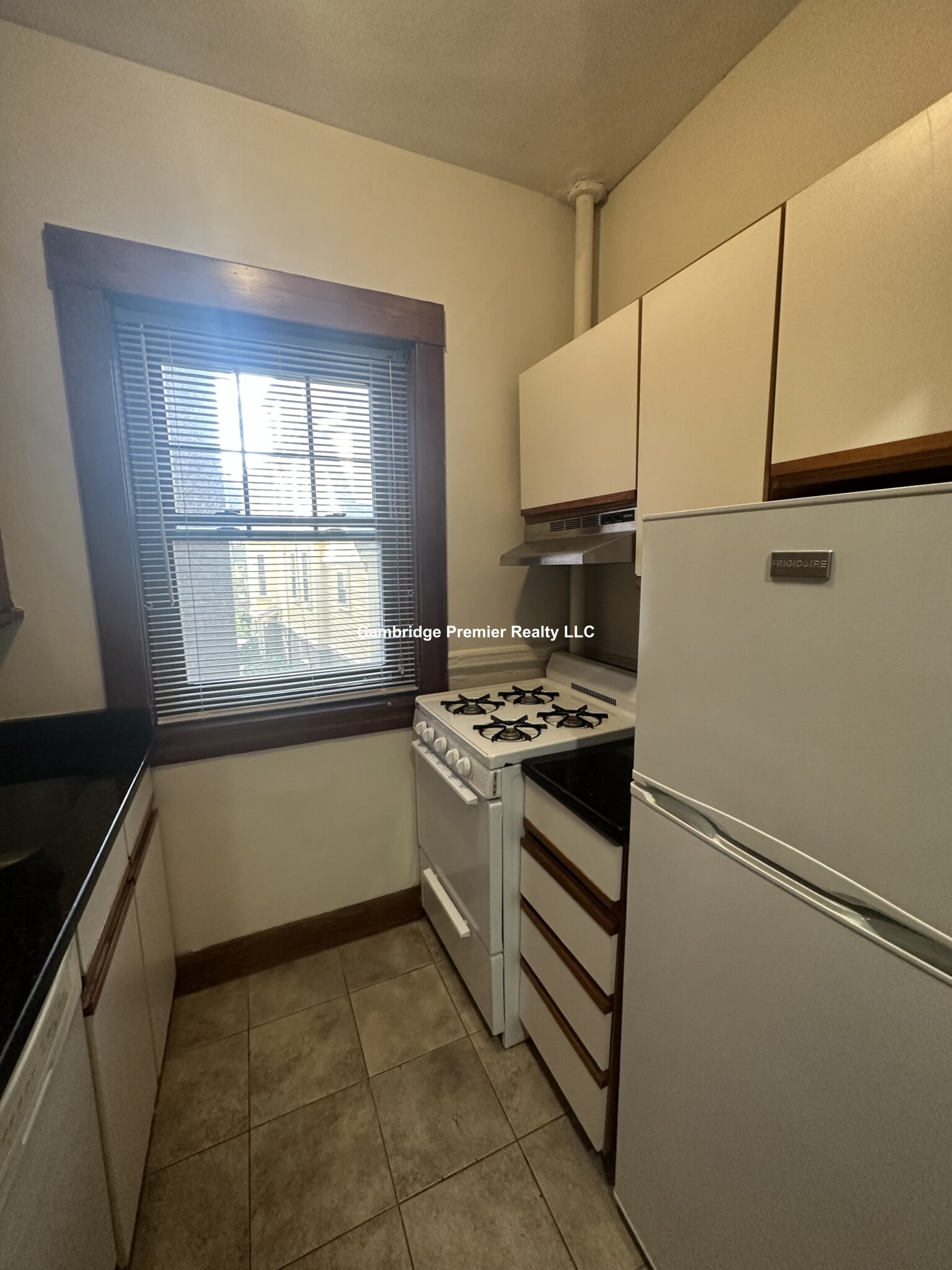 5 Linnaean St, Harvard Square