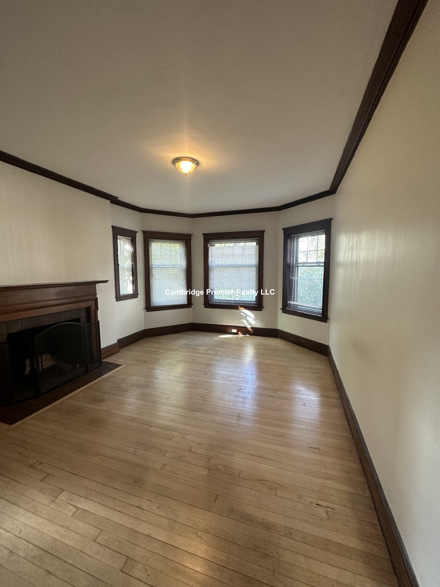 5 Linnaean St, Harvard Square