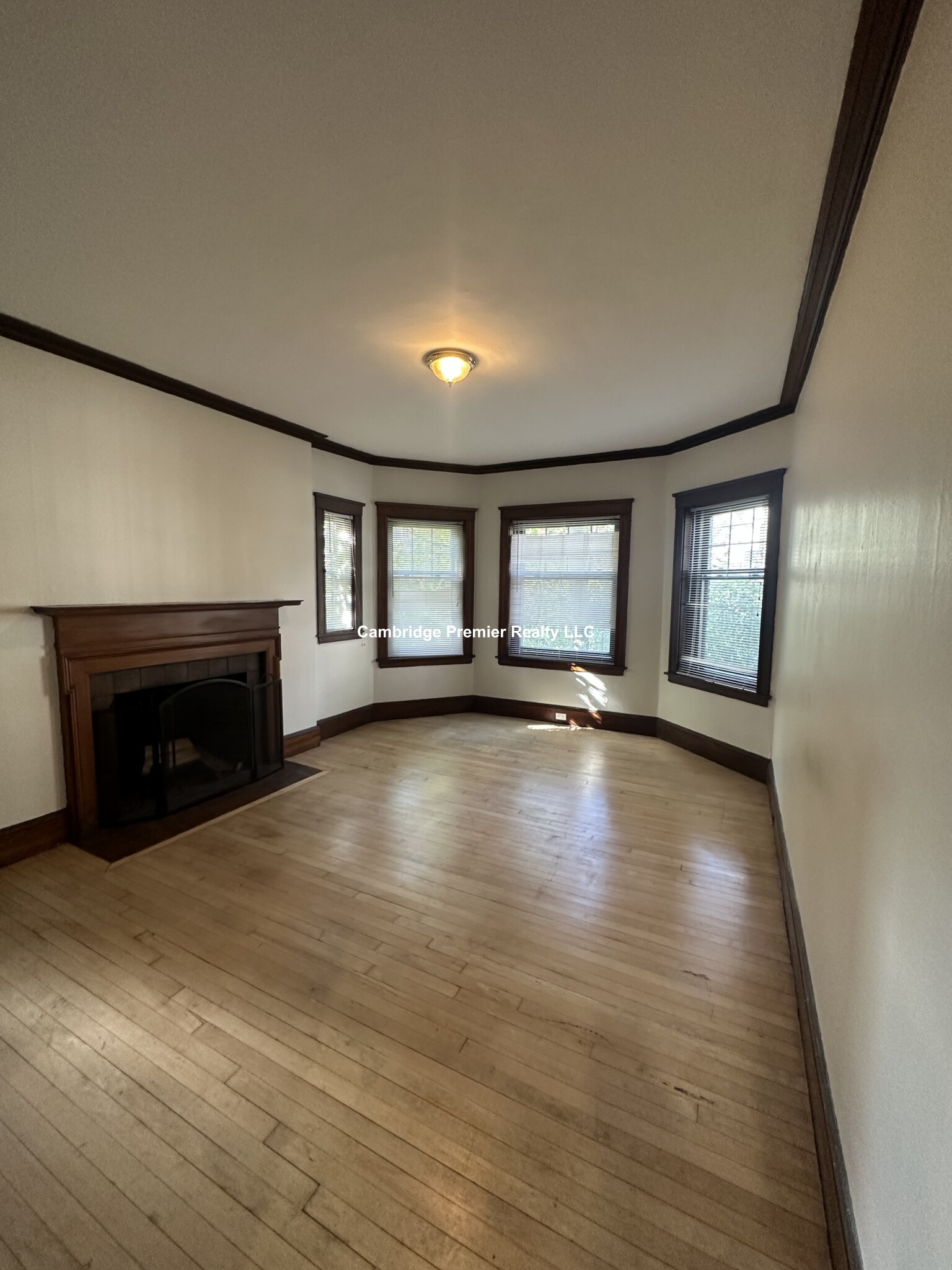 5 Linnaean St, Harvard Square