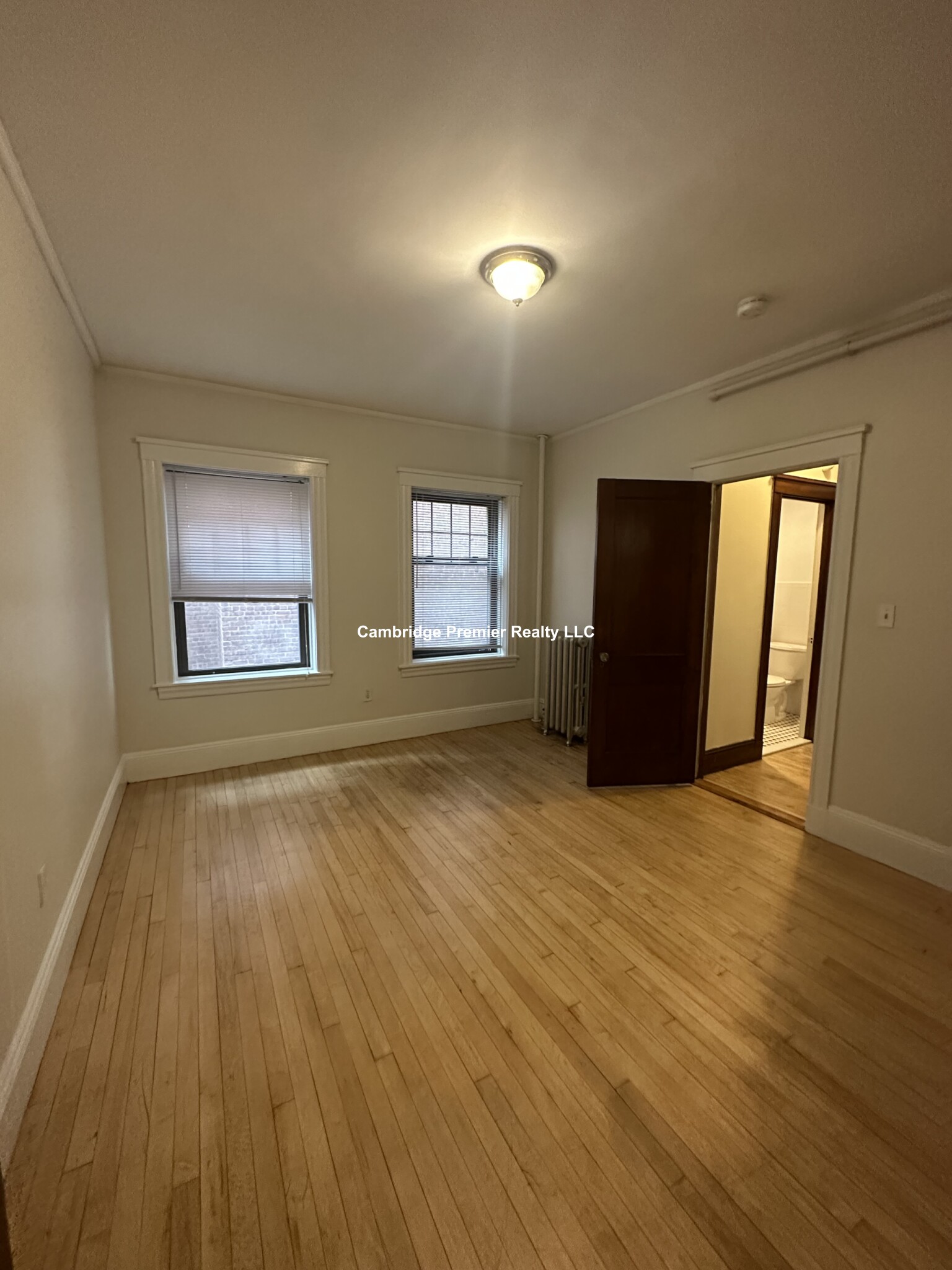 5 Linnaean St, Harvard Square