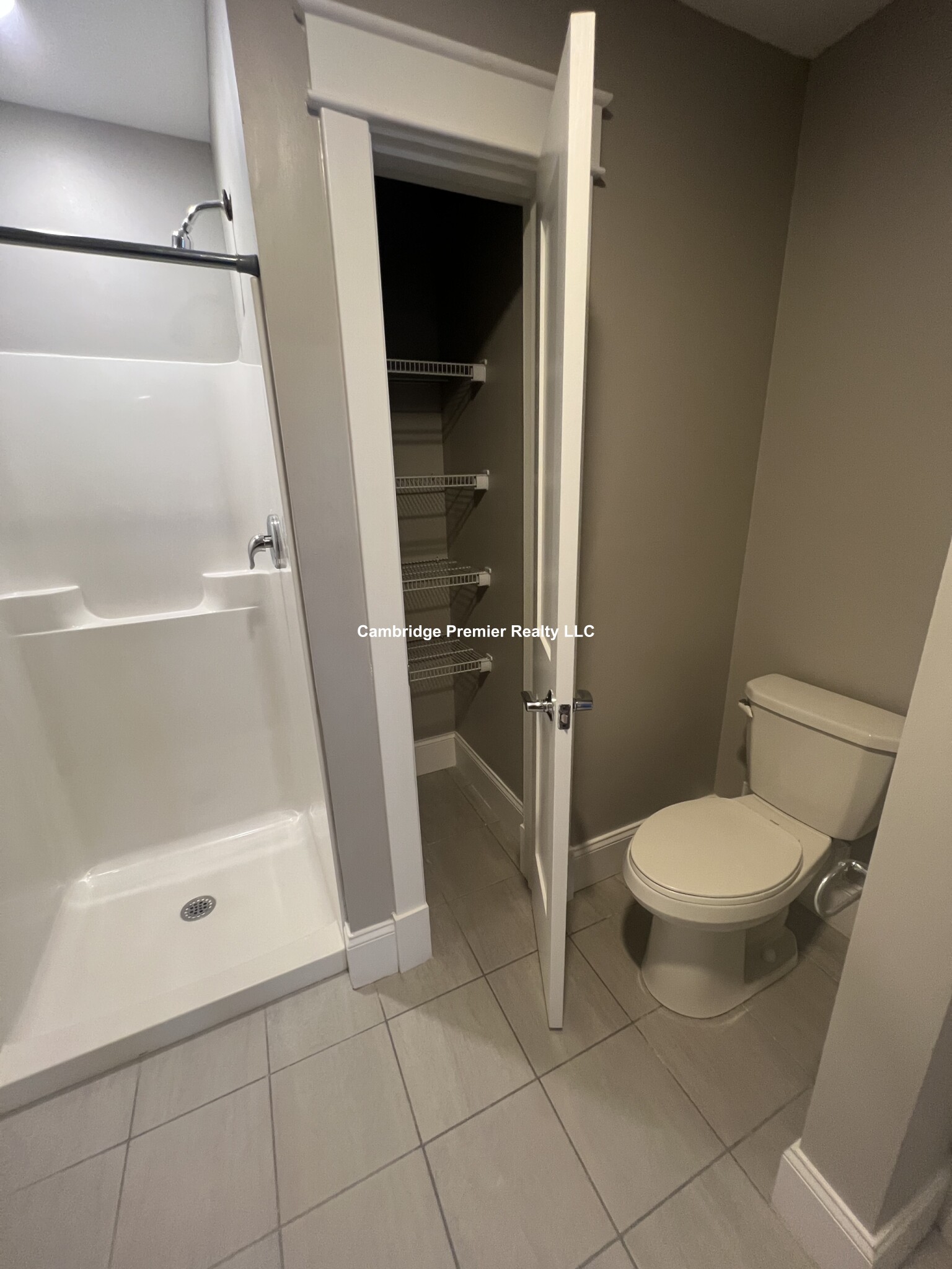 60 Howard St, Watertown Square